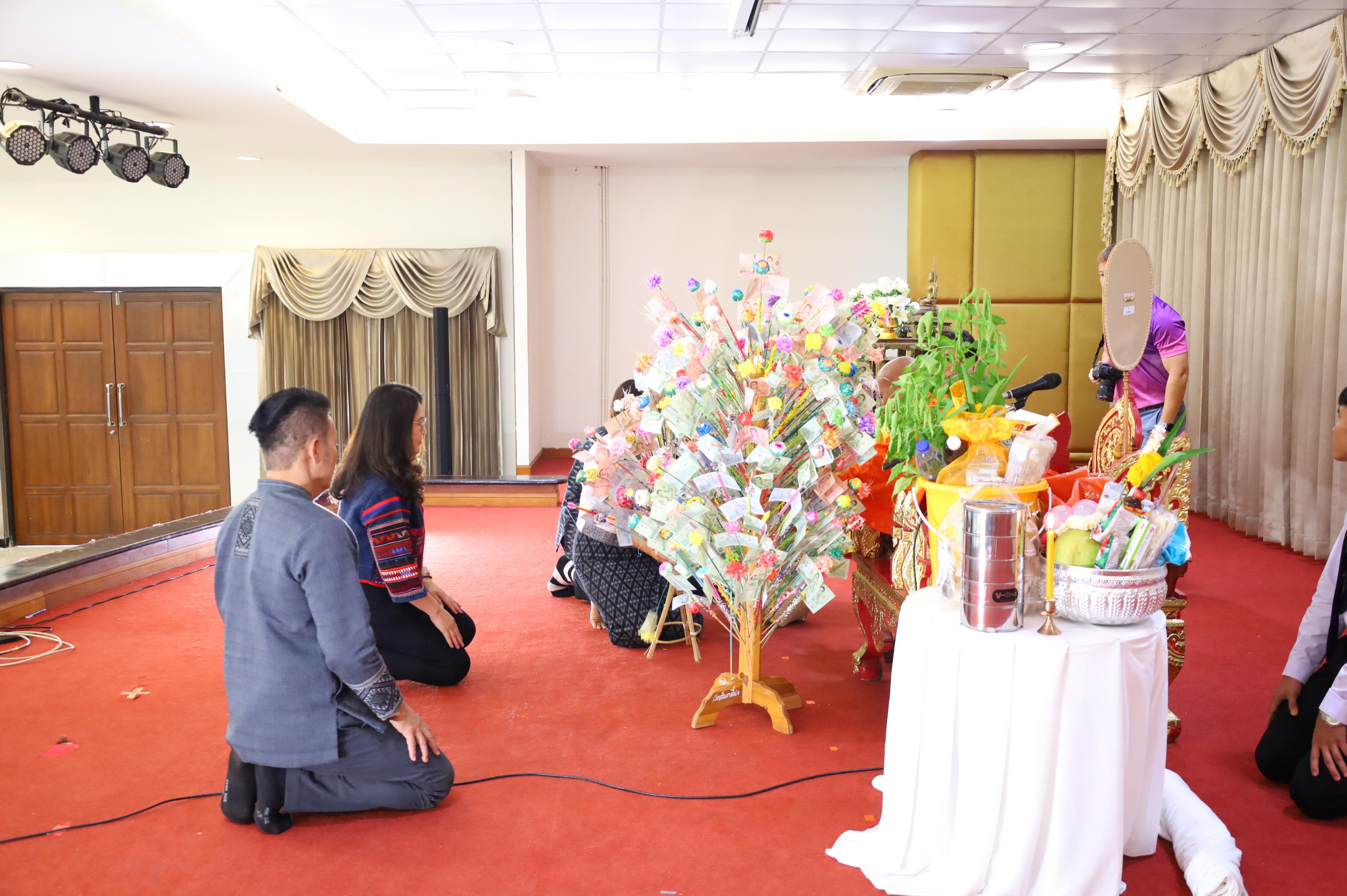 103. พิธีทอดผ้าป่าสามัคคี เพื่ออุทิศบุญกุศลให้แก่ผู้วายชนม์ ขอขอบคุณผู้บริหาร คณาจารย์ บุคลากร และผู้มีจิตศรัทธาทุกท่าน