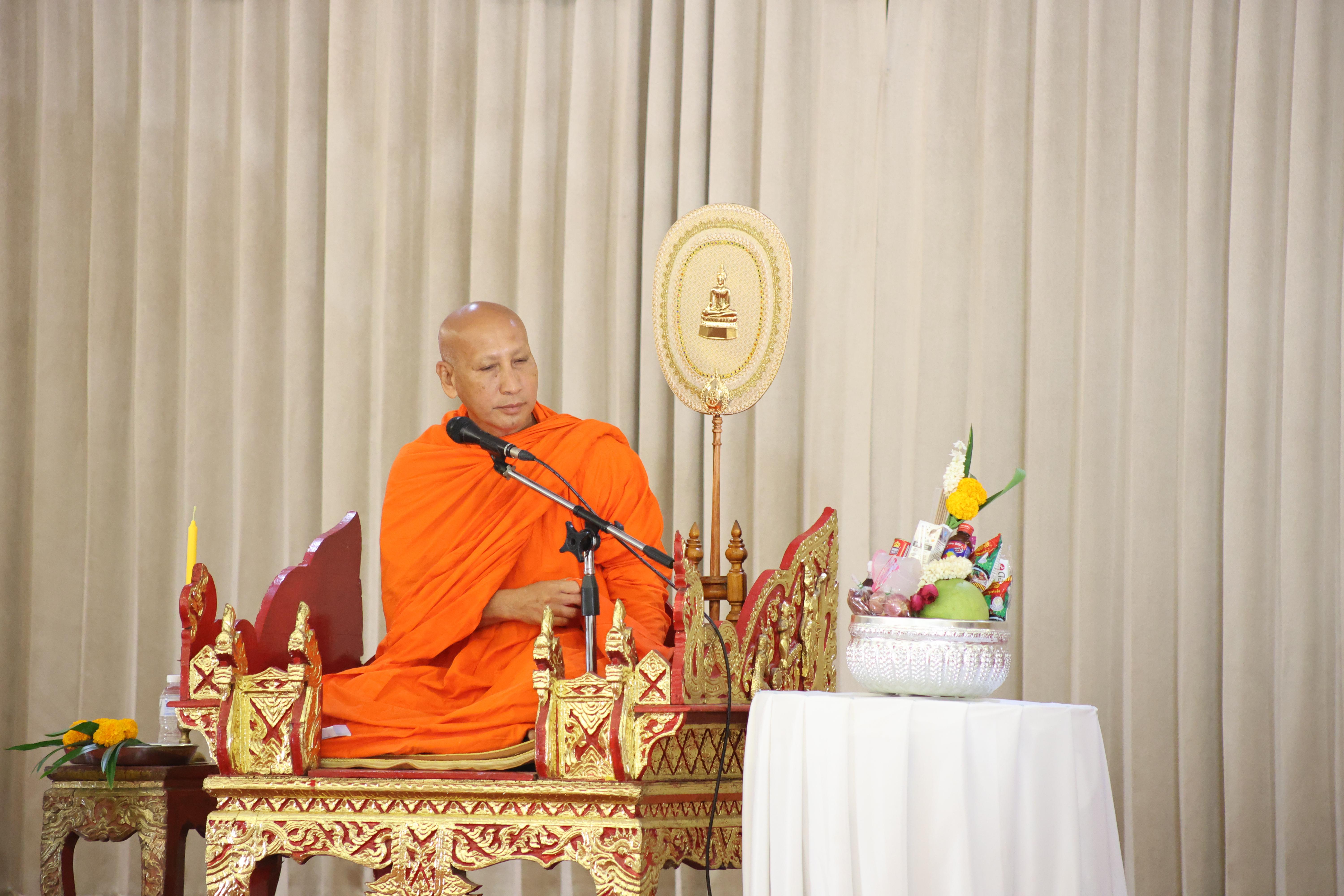152. พิธีทอดผ้าป่าสามัคคี เพื่ออุทิศบุญกุศลให้แก่ผู้วายชนม์ ขอขอบคุณผู้บริหาร คณาจารย์ บุคลากร และผู้มีจิตศรัทธาทุกท่าน