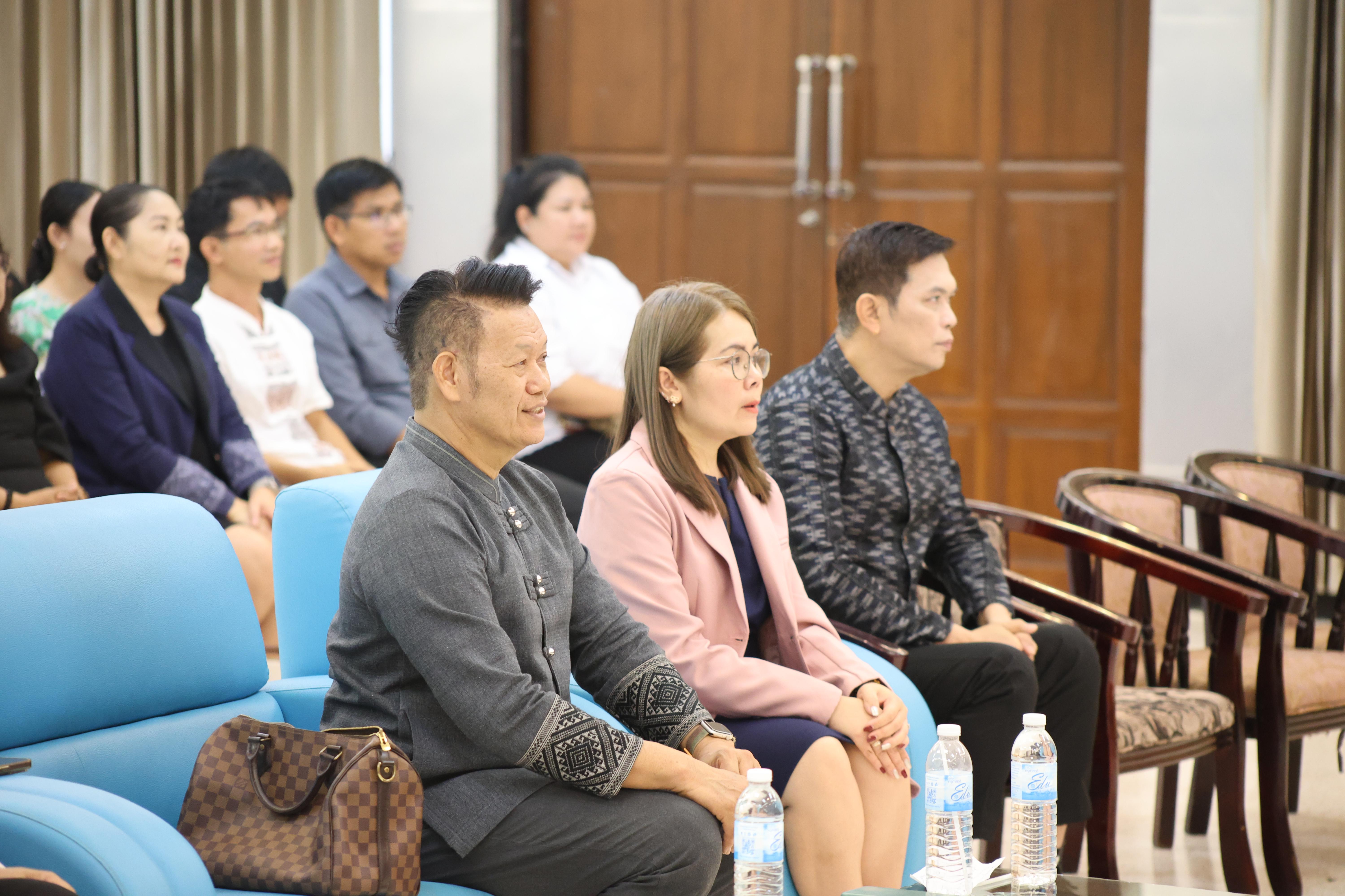 155. พิธีทอดผ้าป่าสามัคคี เพื่ออุทิศบุญกุศลให้แก่ผู้วายชนม์ ขอขอบคุณผู้บริหาร คณาจารย์ บุคลากร และผู้มีจิตศรัทธาทุกท่าน
