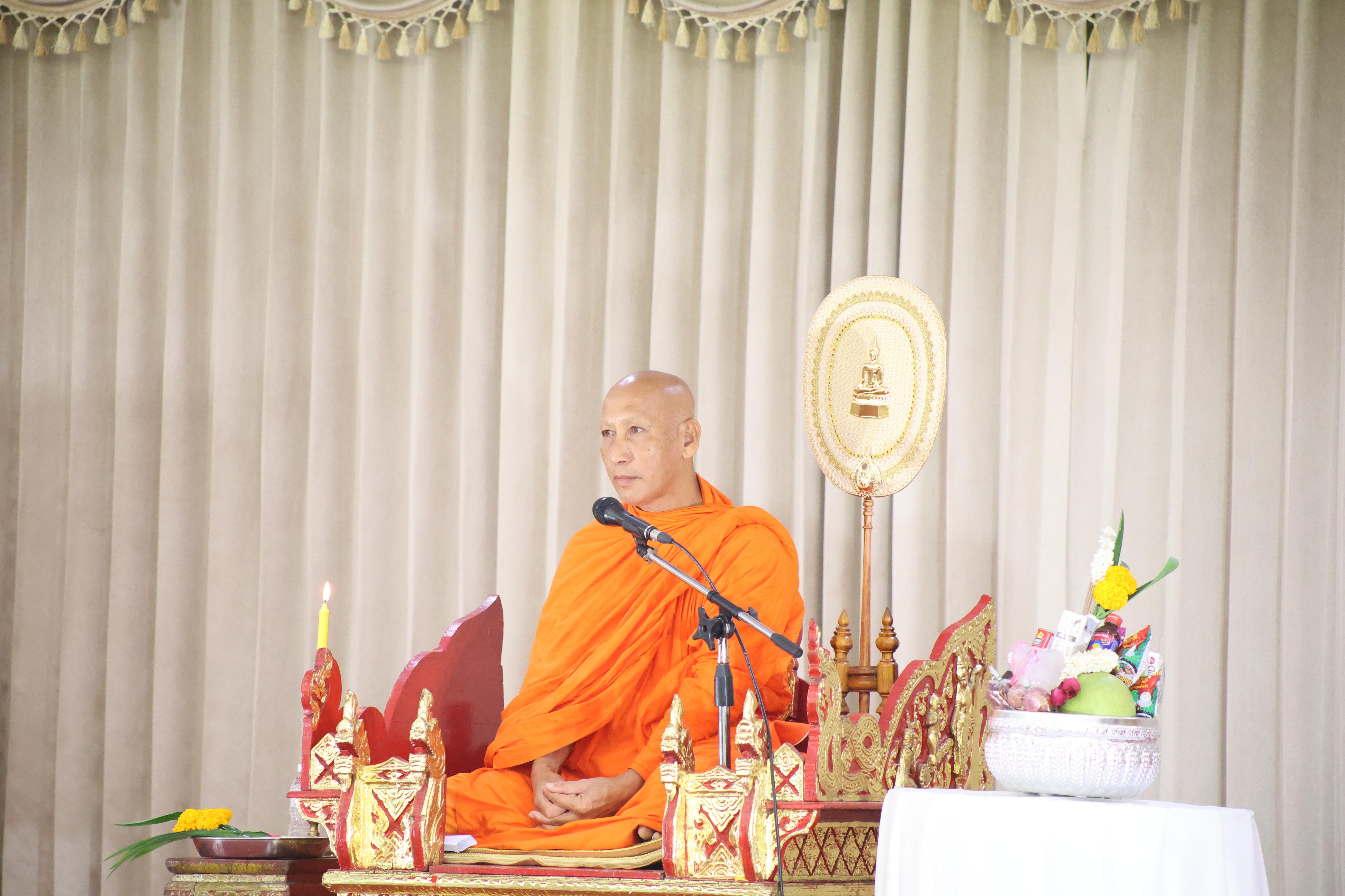 175. พิธีทอดผ้าป่าสามัคคี เพื่ออุทิศบุญกุศลให้แก่ผู้วายชนม์ ขอขอบคุณผู้บริหาร คณาจารย์ บุคลากร และผู้มีจิตศรัทธาทุกท่าน
