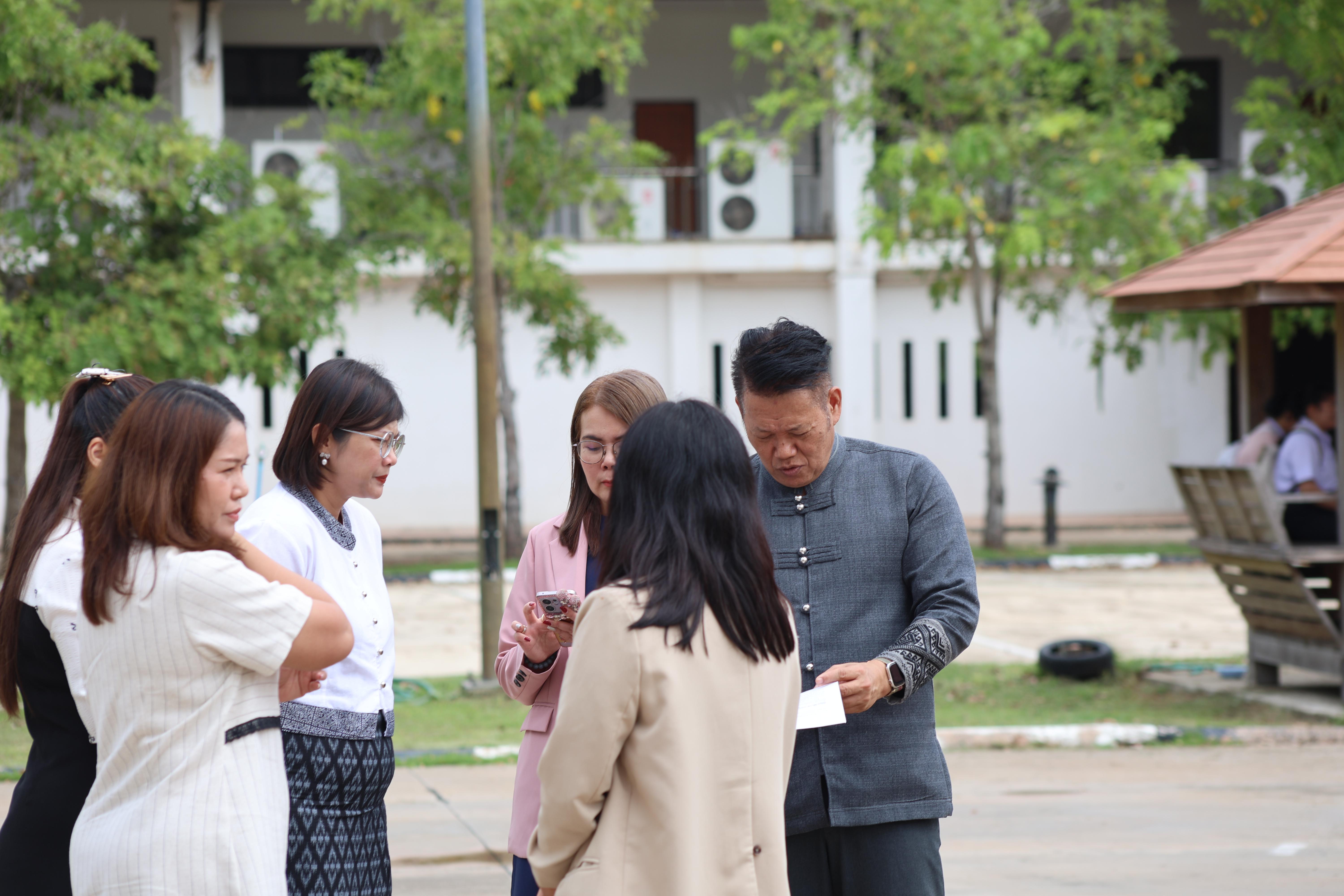 183. พิธีทอดผ้าป่าสามัคคี เพื่ออุทิศบุญกุศลให้แก่ผู้วายชนม์ ขอขอบคุณผู้บริหาร คณาจารย์ บุคลากร และผู้มีจิตศรัทธาทุกท่าน