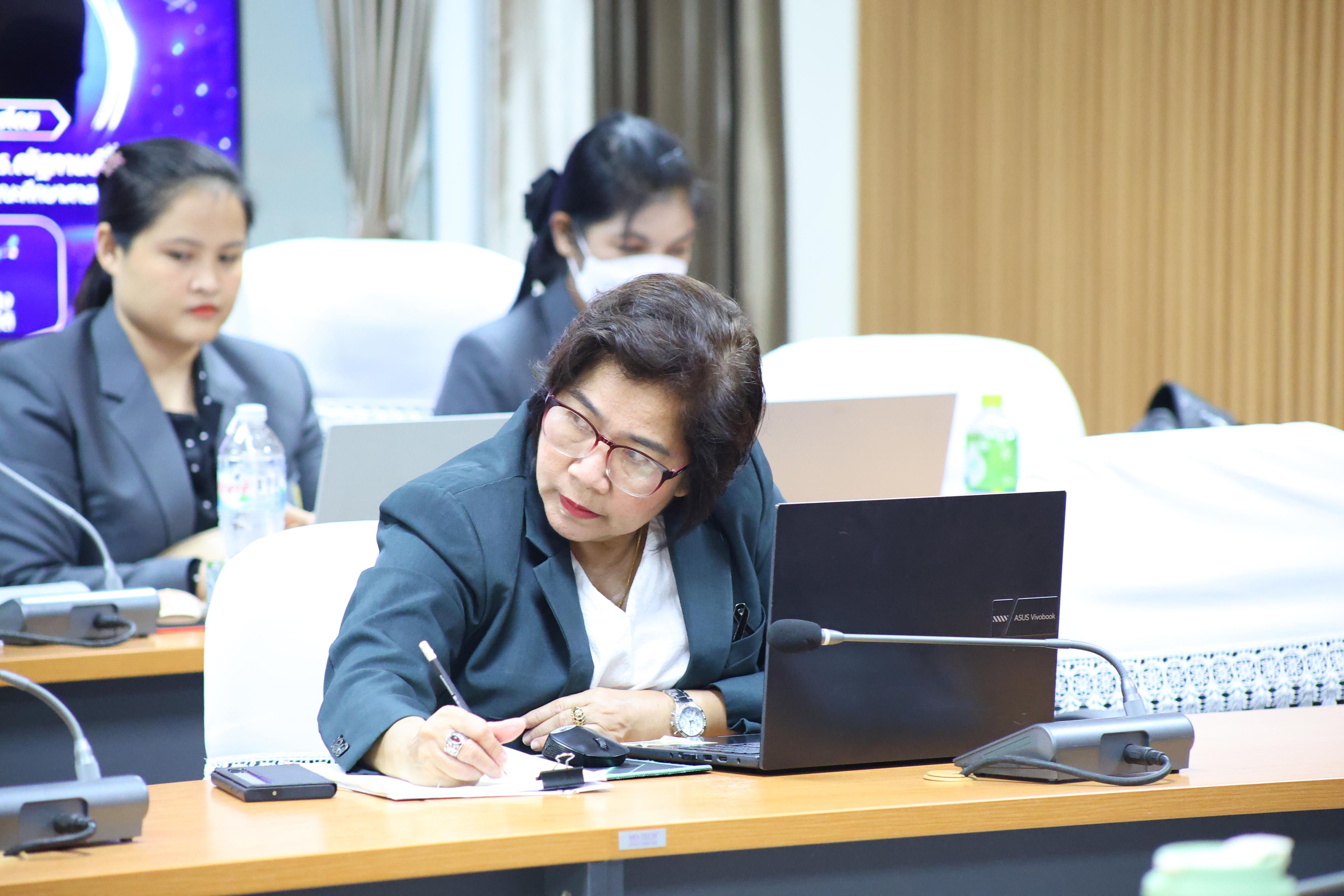 24. การใช้สถิตขั้นสูงในการวิจัยสำหรับนักศึกษาระดับบัณฑิตศึกษา