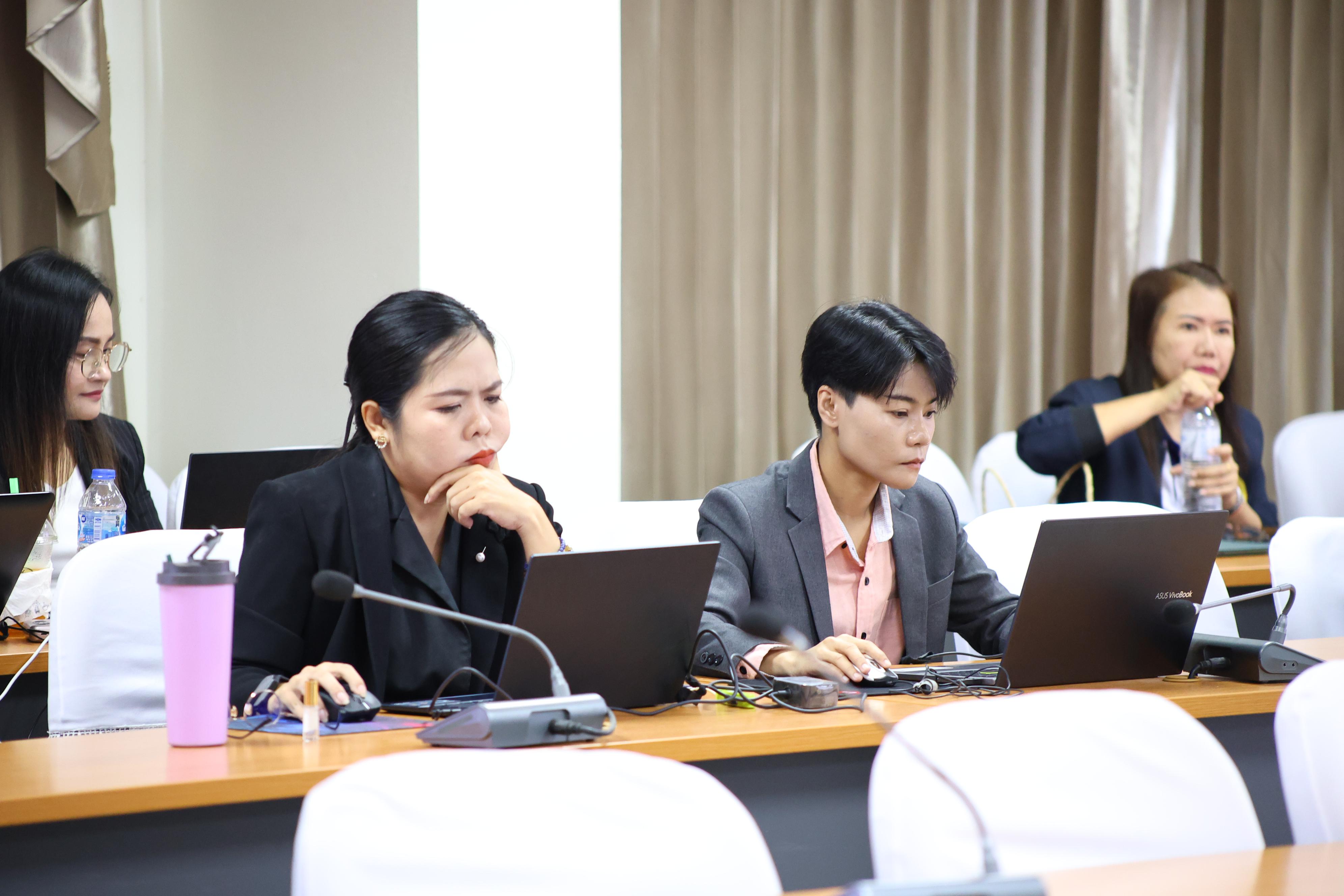 104. การใช้สถิตขั้นสูงในการวิจัยสำหรับนักศึกษาระดับบัณฑิตศึกษา