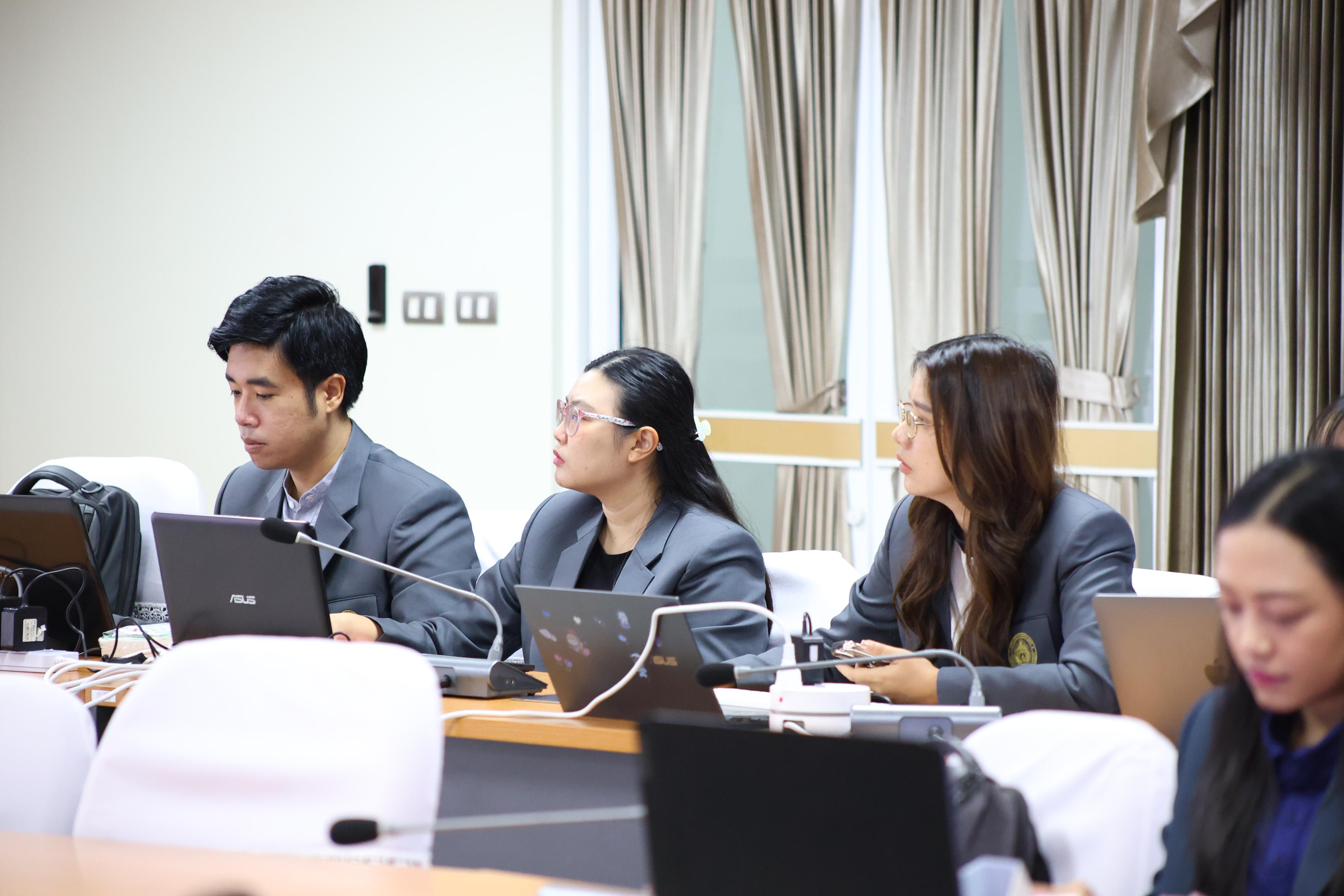 111. การใช้สถิตขั้นสูงในการวิจัยสำหรับนักศึกษาระดับบัณฑิตศึกษา