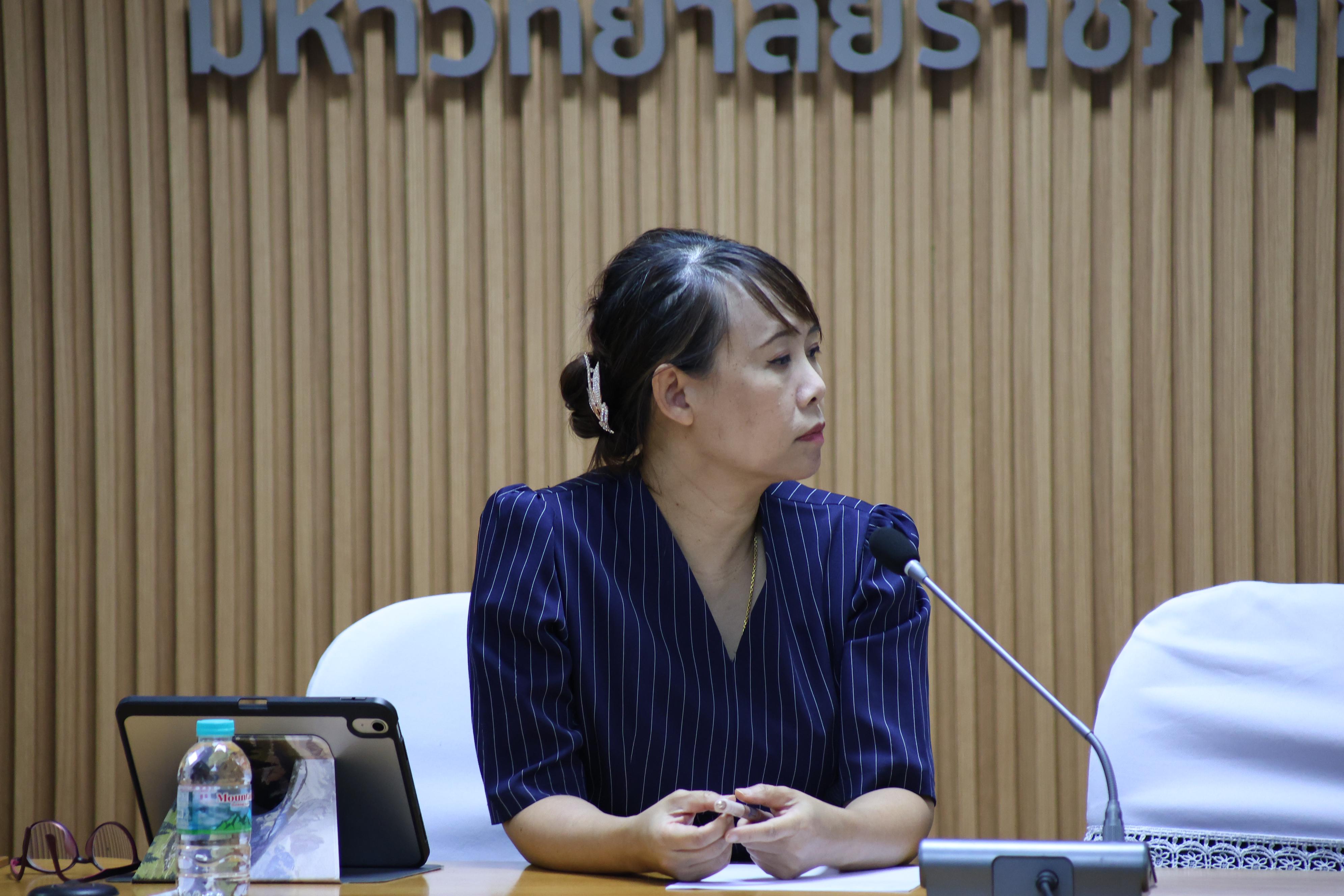 3. ประชุมเพื่อหารือ เรื่อง การจัดการเรียนการสอยเพื่อเตรียมความพร้อมสำหรับการสอบรับใบอนุญาตประกอบวิชาชีพครู