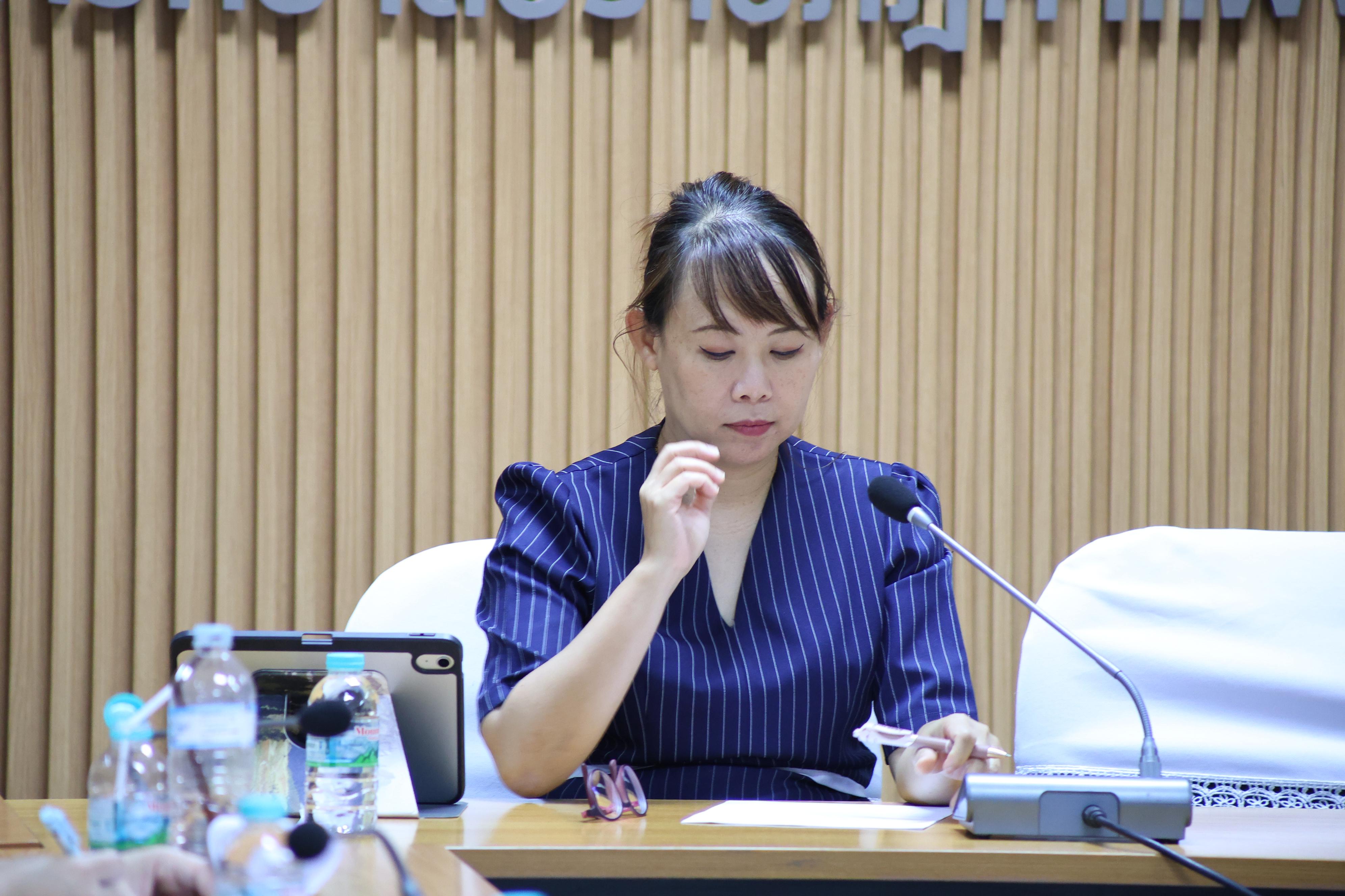 35. ประชุมเพื่อหารือ เรื่อง การจัดการเรียนการสอยเพื่อเตรียมความพร้อมสำหรับการสอบรับใบอนุญาตประกอบวิชาชีพครู