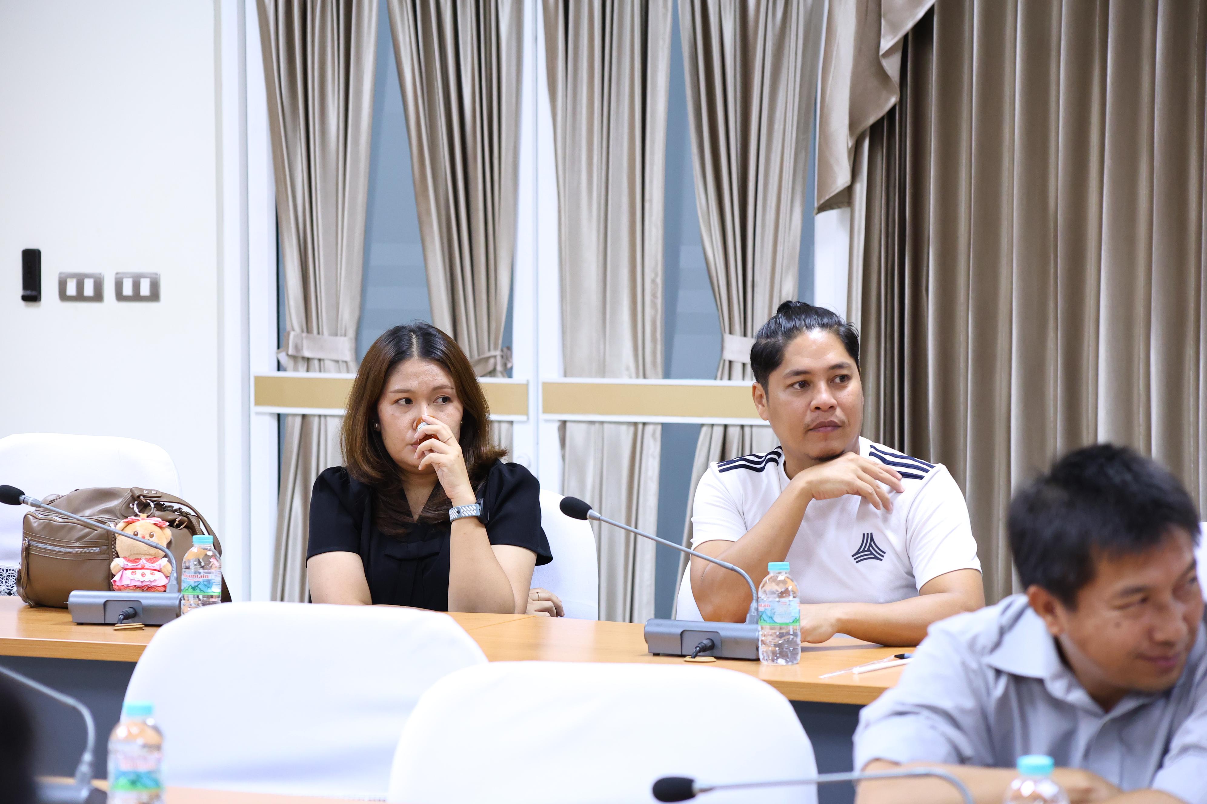 58. ประชุมเพื่อหารือ เรื่อง การจัดการเรียนการสอยเพื่อเตรียมความพร้อมสำหรับการสอบรับใบอนุญาตประกอบวิชาชีพครู