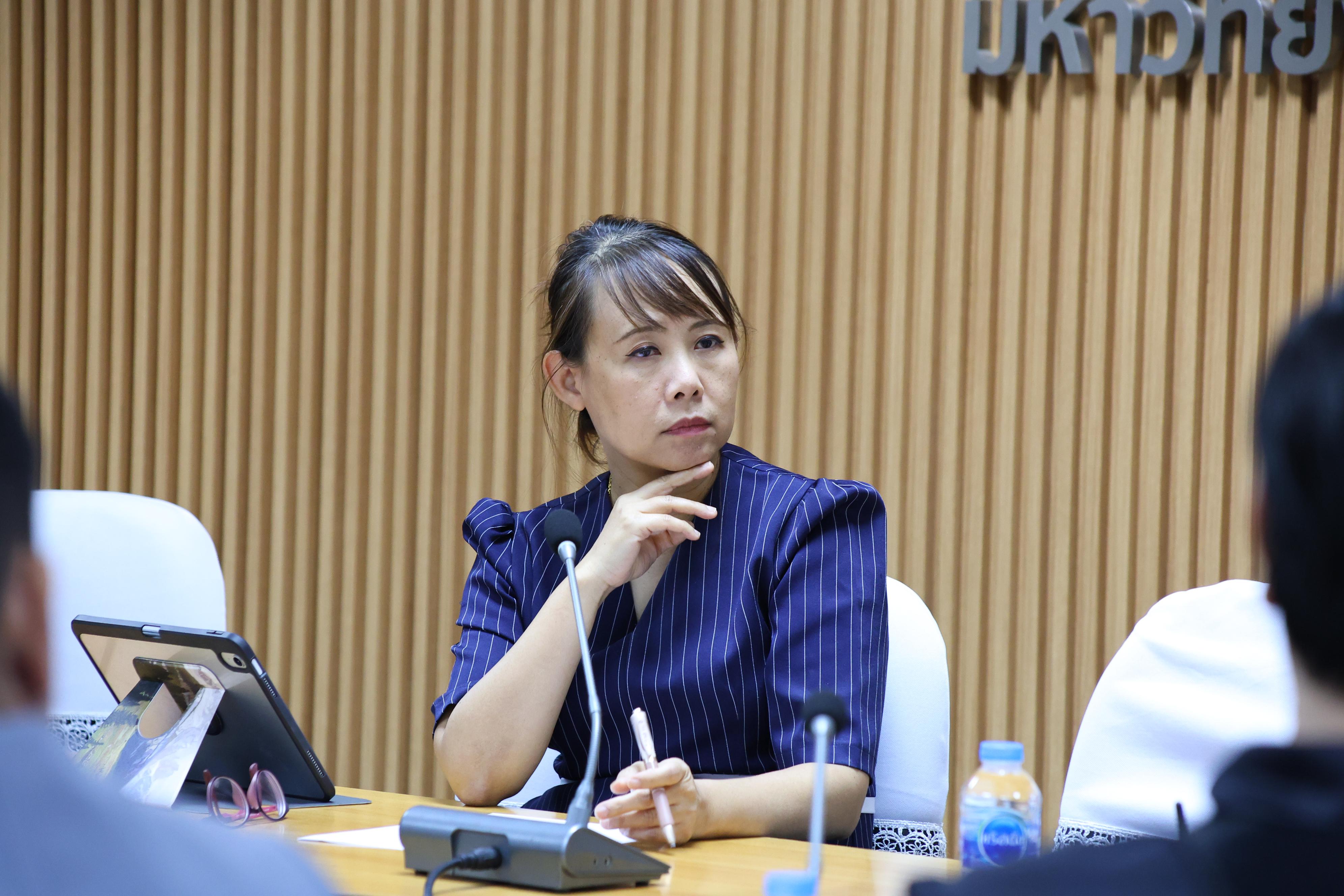 62. ประชุมเพื่อหารือ เรื่อง การจัดการเรียนการสอยเพื่อเตรียมความพร้อมสำหรับการสอบรับใบอนุญาตประกอบวิชาชีพครู