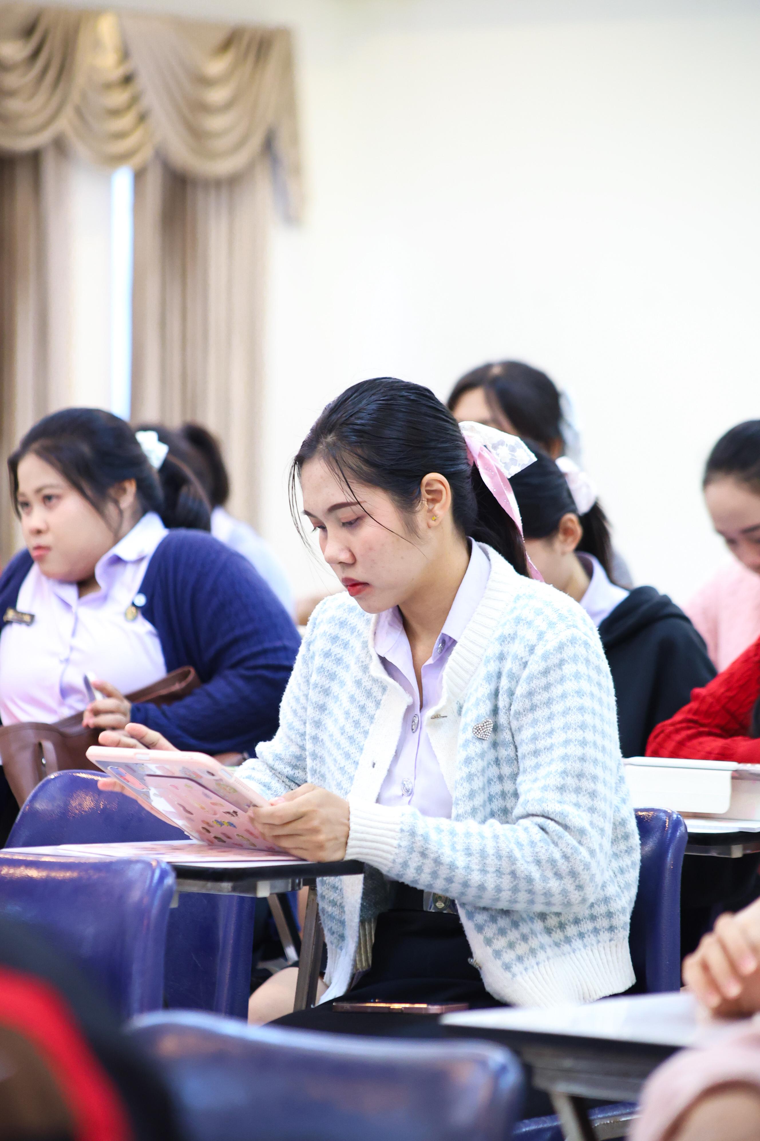 17. วันที่ 21 กันยายน 2569 คณะครุศาสตร์ มหาวิทยาลัยราชภัฏกำแพงเพชร ได้จัดการอาบรมติวสอบใบอนุญาติประกอบวิชาชีพให้กับนักศึกษาชั้นปี 3