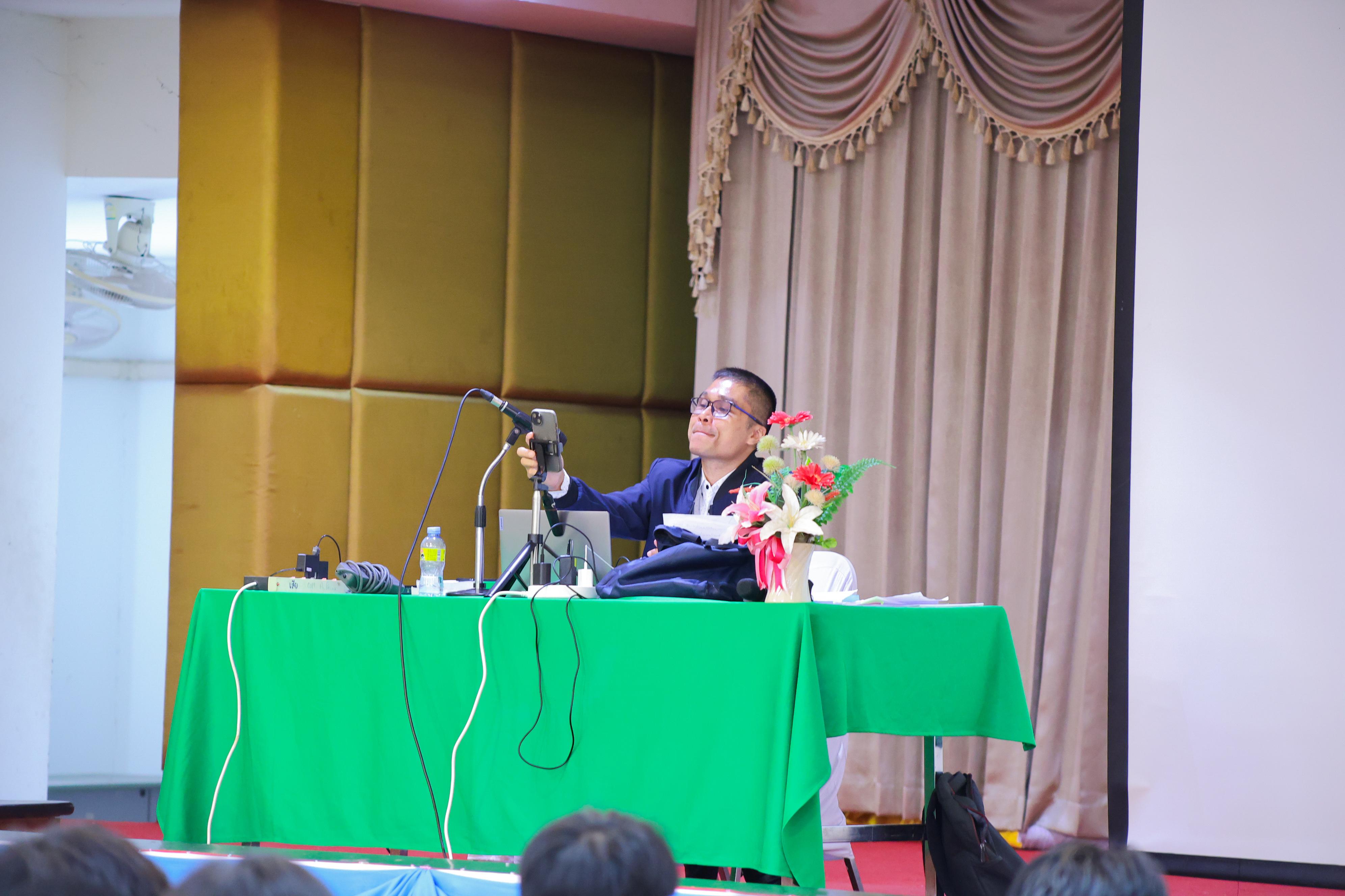62. วันที่ 21 กันยายน 2569 คณะครุศาสตร์ มหาวิทยาลัยราชภัฏกำแพงเพชร ได้จัดการอาบรมติวสอบใบอนุญาติประกอบวิชาชีพให้กับนักศึกษาชั้นปี 3