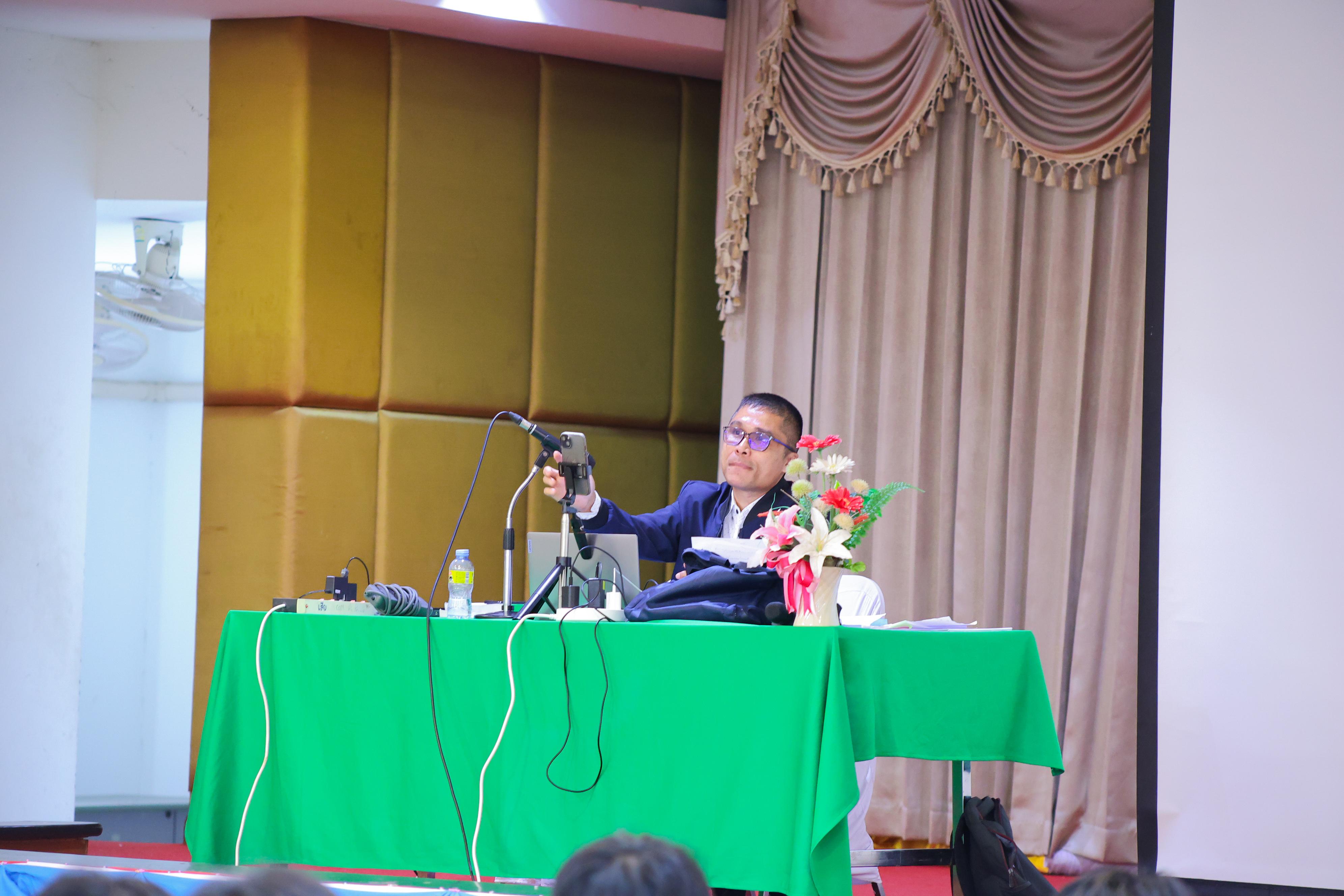 63. วันที่ 21 กันยายน 2569 คณะครุศาสตร์ มหาวิทยาลัยราชภัฏกำแพงเพชร ได้จัดการอาบรมติวสอบใบอนุญาติประกอบวิชาชีพให้กับนักศึกษาชั้นปี 3