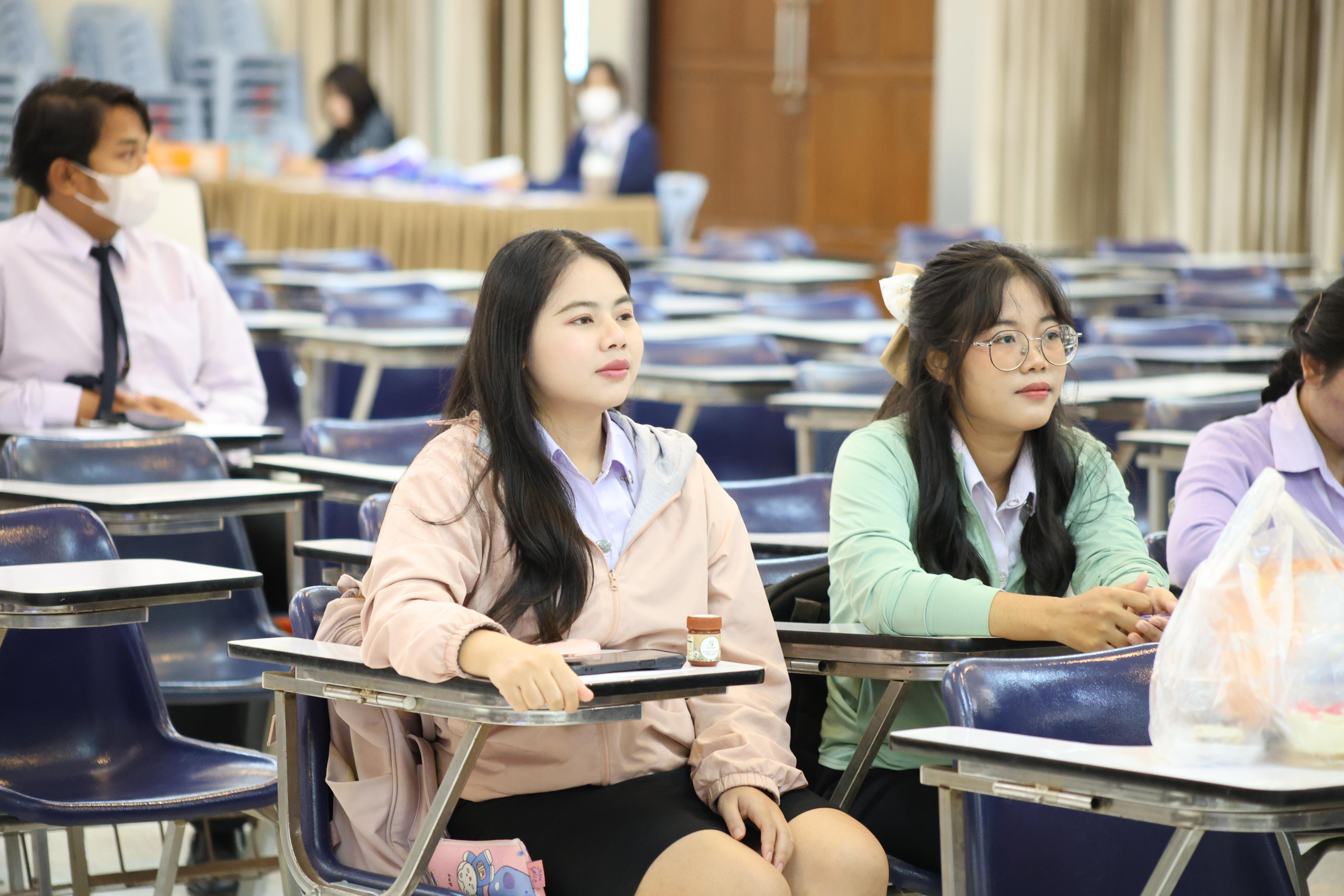 19. วันที่ 22 กันยายน 2569 คณะครุศาสตร์ มหาวิทยาลัยราชภัฏกำแพงเพชร ได้จัดการอาบรมติวสอบใบอนุญาติประกอบวิชาชีพให้กับนักศึกษาชั้นปี 3