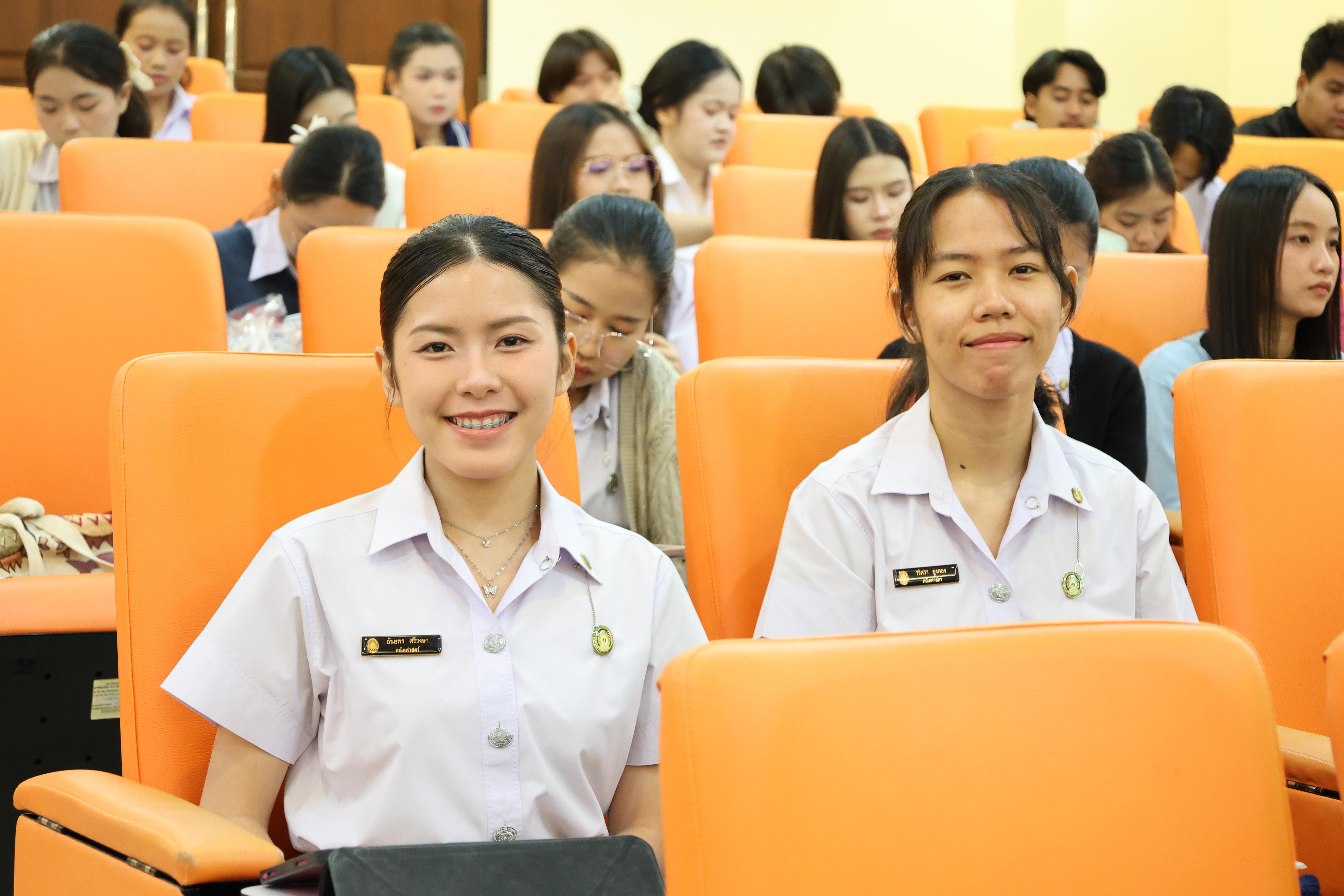 117. วันที่ 22 กันยายน 2569 คณะครุศาสตร์ มหาวิทยาลัยราชภัฏกำแพงเพชร ได้จัดการอาบรมติวสอบใบอนุญาติประกอบวิชาชีพให้กับนักศึกษาชั้นปี 3
