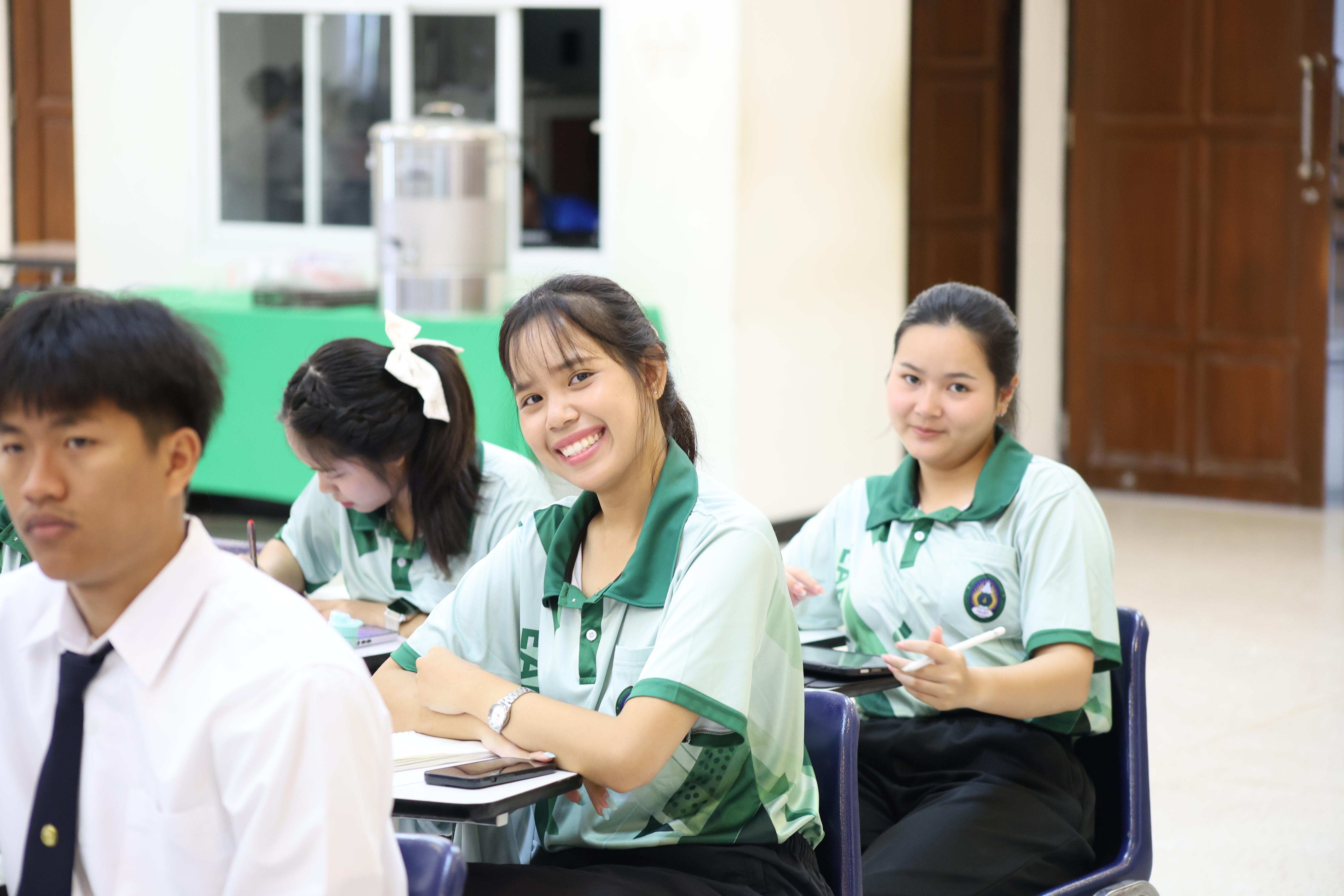 127. วันที่ 22 กันยายน 2569 คณะครุศาสตร์ มหาวิทยาลัยราชภัฏกำแพงเพชร ได้จัดการอาบรมติวสอบใบอนุญาติประกอบวิชาชีพให้กับนักศึกษาชั้นปี 3
