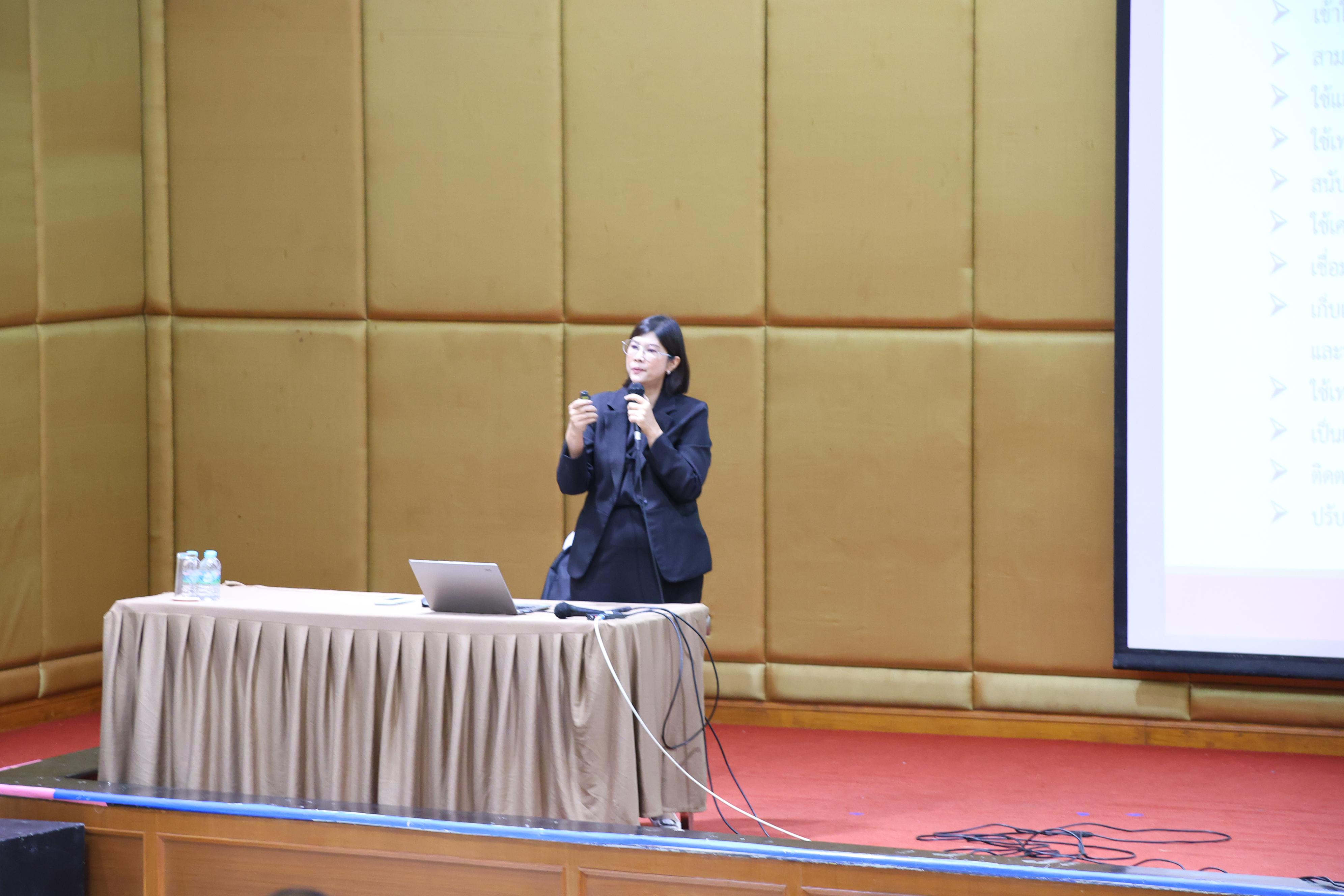 195. วันที่ 22 กันยายน 2569 คณะครุศาสตร์ มหาวิทยาลัยราชภัฏกำแพงเพชร ได้จัดการอาบรมติวสอบใบอนุญาติประกอบวิชาชีพให้กับนักศึกษาชั้นปี 3