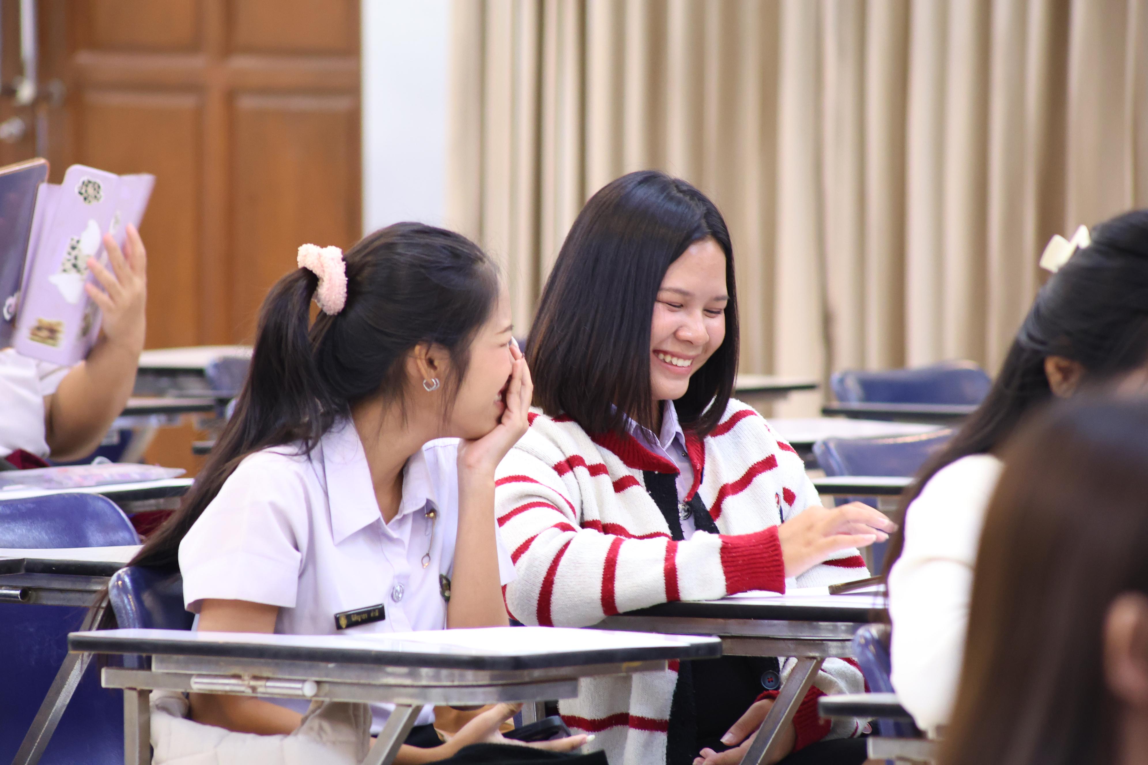 220. วันที่ 22 กันยายน 2569 คณะครุศาสตร์ มหาวิทยาลัยราชภัฏกำแพงเพชร ได้จัดการอาบรมติวสอบใบอนุญาติประกอบวิชาชีพให้กับนักศึกษาชั้นปี 3
