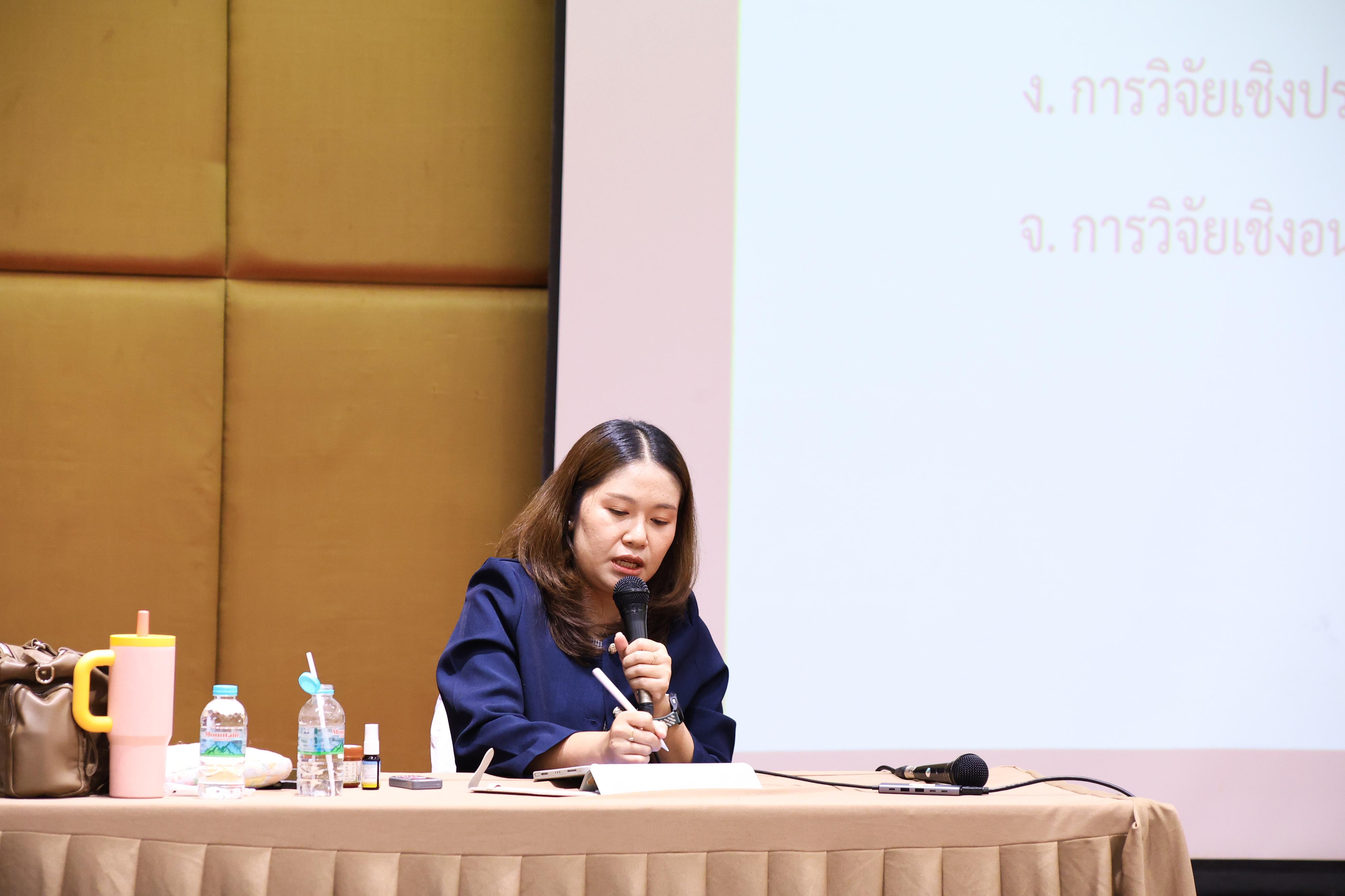 38. วันที่ 23 กันยายน 2569 คณะครุศาสตร์ มหาวิทยาลัยราชภัฏกำแพงเพชร ได้จัดการอาบรมติวสอบใบอนุญาติประกอบวิชาชีพให้กับนักศึกษาชั้นปี 3