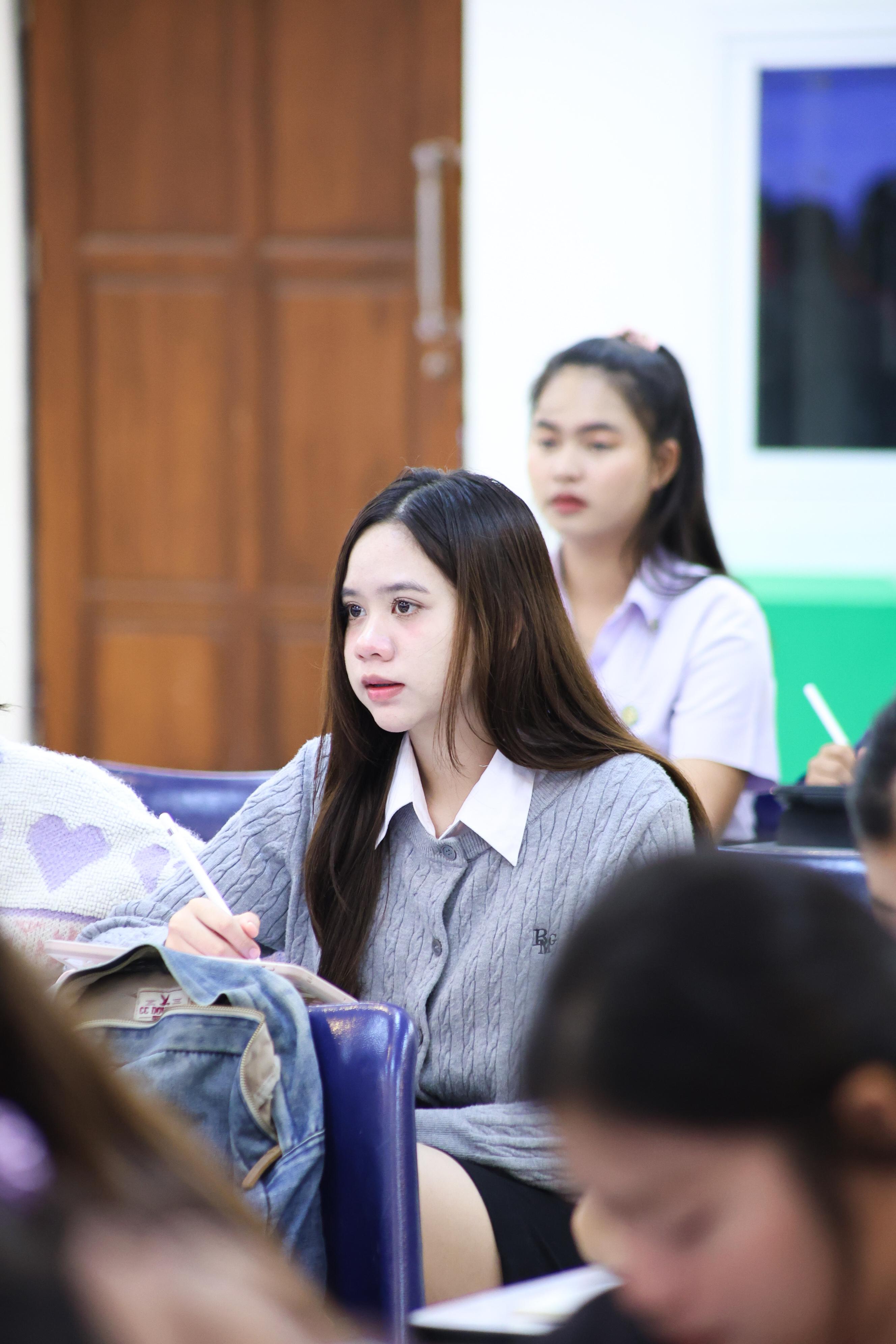 62. วันที่ 23 กันยายน 2569 คณะครุศาสตร์ มหาวิทยาลัยราชภัฏกำแพงเพชร ได้จัดการอาบรมติวสอบใบอนุญาติประกอบวิชาชีพให้กับนักศึกษาชั้นปี 3