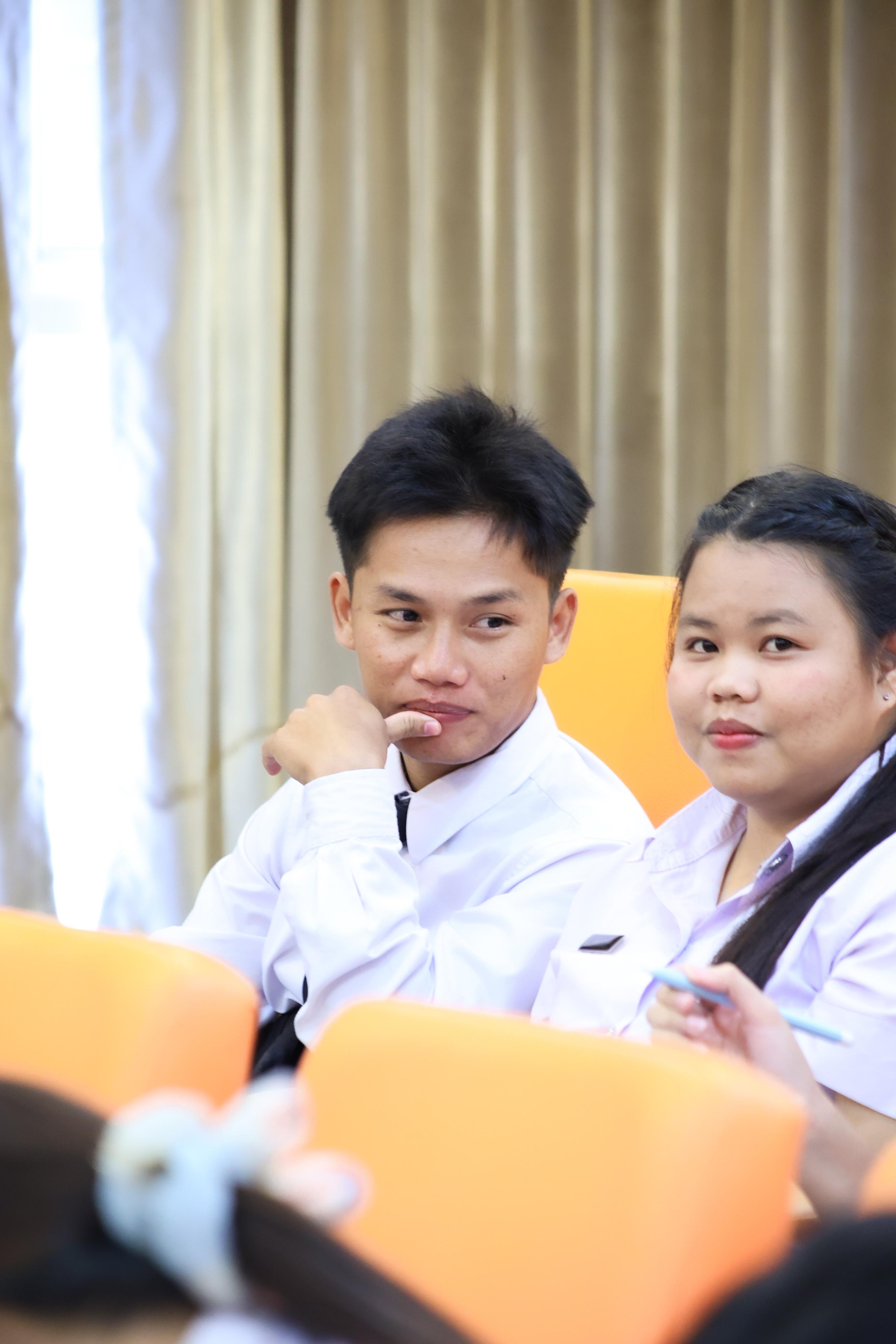 130. วันที่ 23 กันยายน 2569 คณะครุศาสตร์ มหาวิทยาลัยราชภัฏกำแพงเพชร ได้จัดการอาบรมติวสอบใบอนุญาติประกอบวิชาชีพให้กับนักศึกษาชั้นปี 3