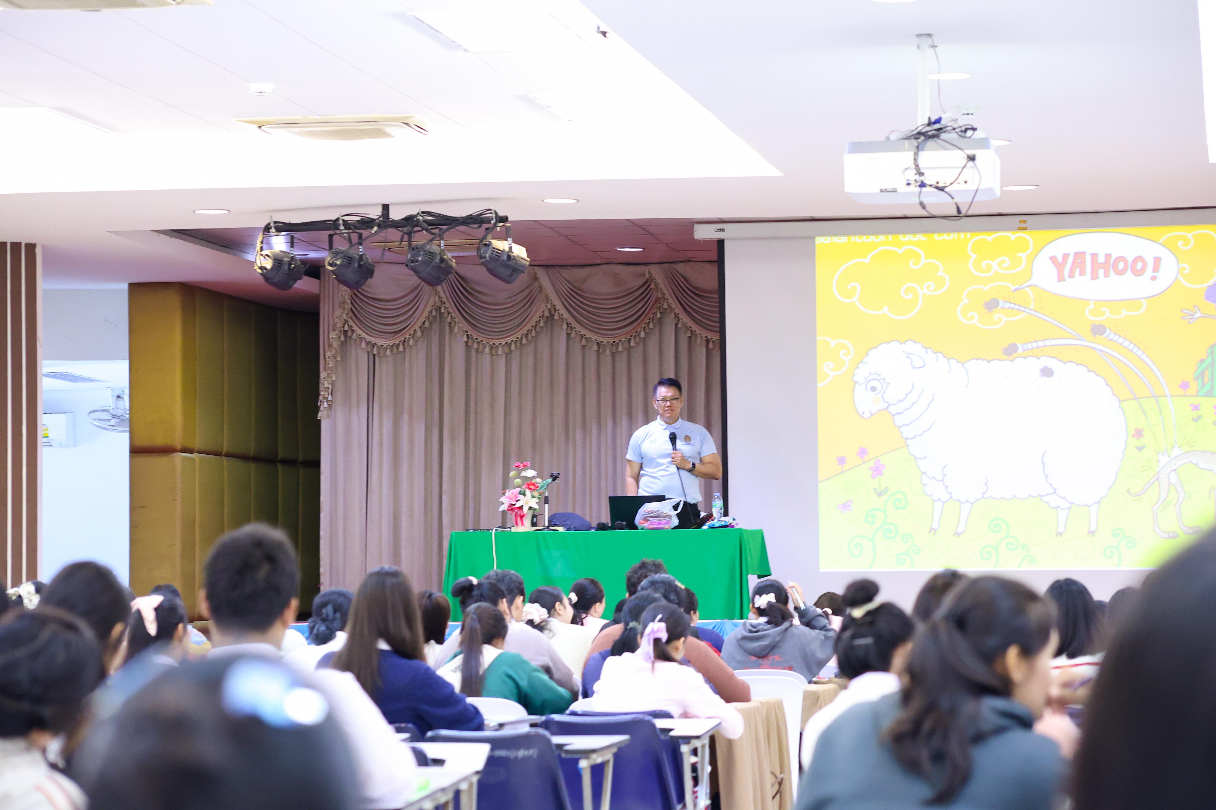 25. วันที่ 24 กันยายน 2569 คณะครุศาสตร์ มหาวิทยาลัยราชภัฏกำแพงเพชร ได้จัดการอบรมติวสอบใบอนุญาติประกอบวิชาชีพให้กับนักศึกษาชั้นปี 3