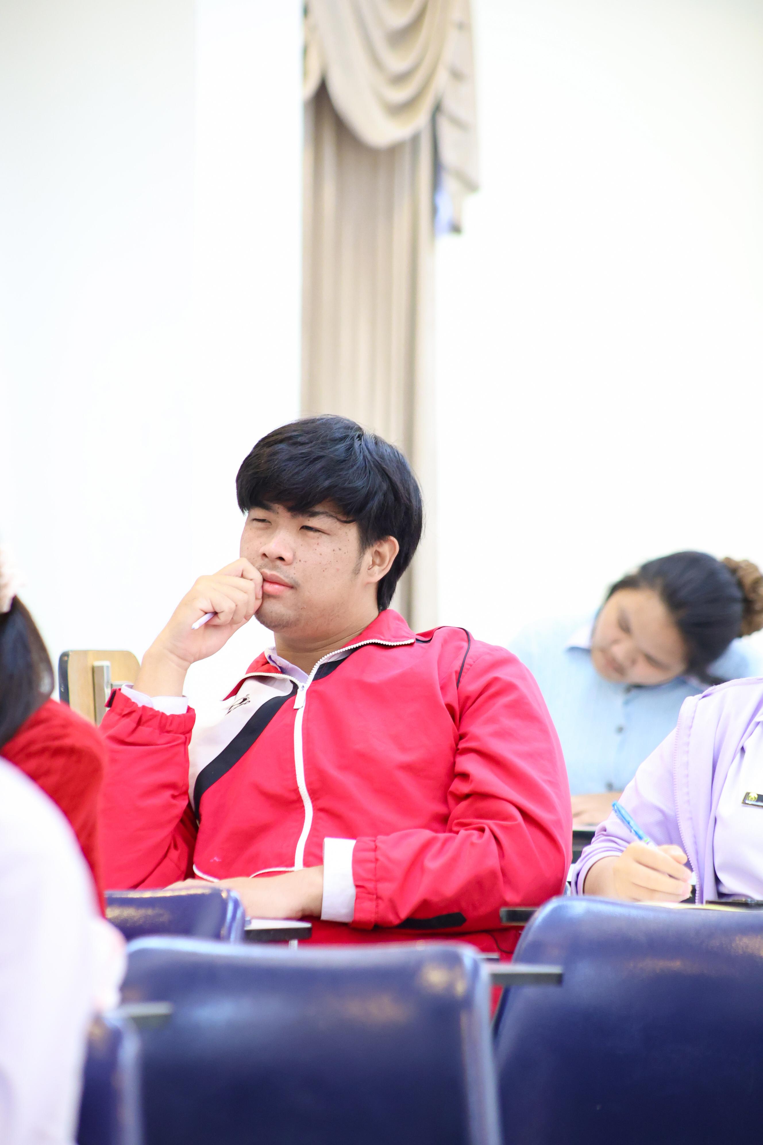 35. วันที่ 24 กันยายน 2569 คณะครุศาสตร์ มหาวิทยาลัยราชภัฏกำแพงเพชร ได้จัดการอบรมติวสอบใบอนุญาติประกอบวิชาชีพให้กับนักศึกษาชั้นปี 3