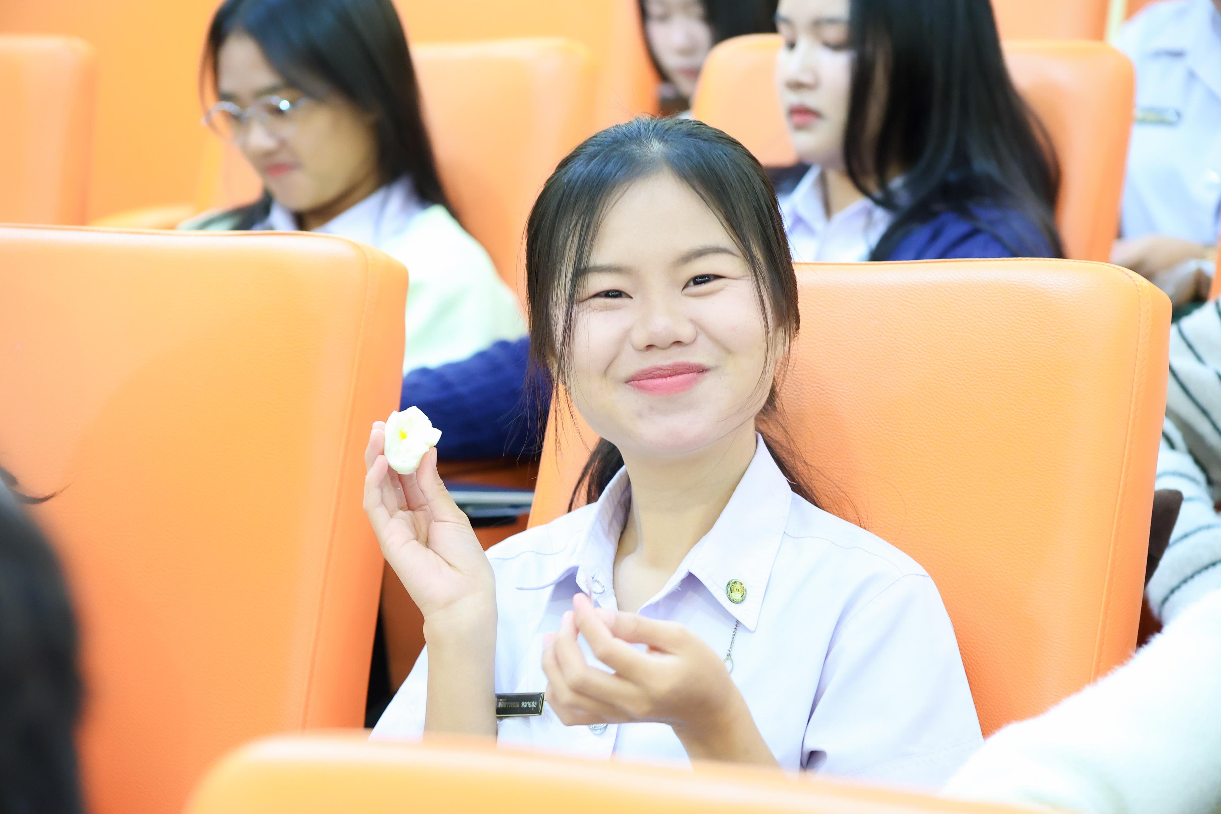 99. วันที่ 24 กันยายน 2569 คณะครุศาสตร์ มหาวิทยาลัยราชภัฏกำแพงเพชร ได้จัดการอบรมติวสอบใบอนุญาติประกอบวิชาชีพให้กับนักศึกษาชั้นปี 3
