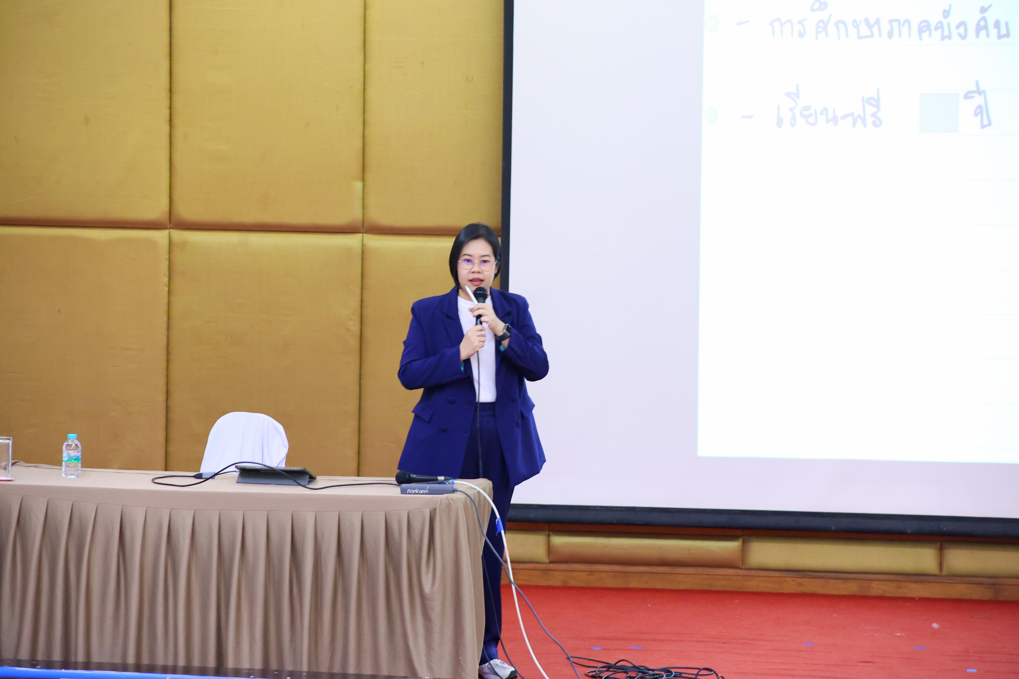 134. วันที่ 24 กันยายน 2569 คณะครุศาสตร์ มหาวิทยาลัยราชภัฏกำแพงเพชร ได้จัดการอบรมติวสอบใบอนุญาติประกอบวิชาชีพให้กับนักศึกษาชั้นปี 3