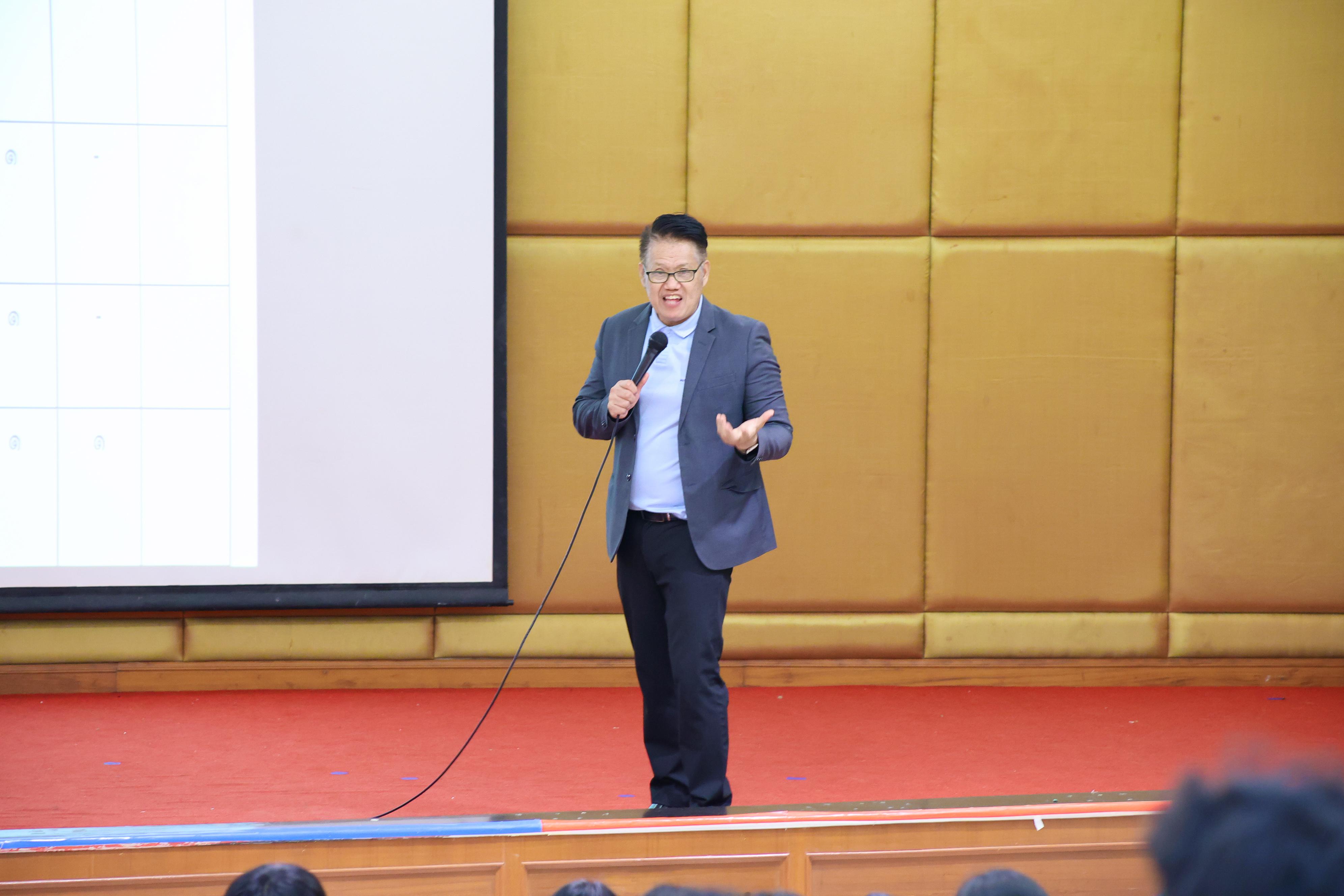 143. วันที่ 24 กันยายน 2569 คณะครุศาสตร์ มหาวิทยาลัยราชภัฏกำแพงเพชร ได้จัดการอบรมติวสอบใบอนุญาติประกอบวิชาชีพให้กับนักศึกษาชั้นปี 3