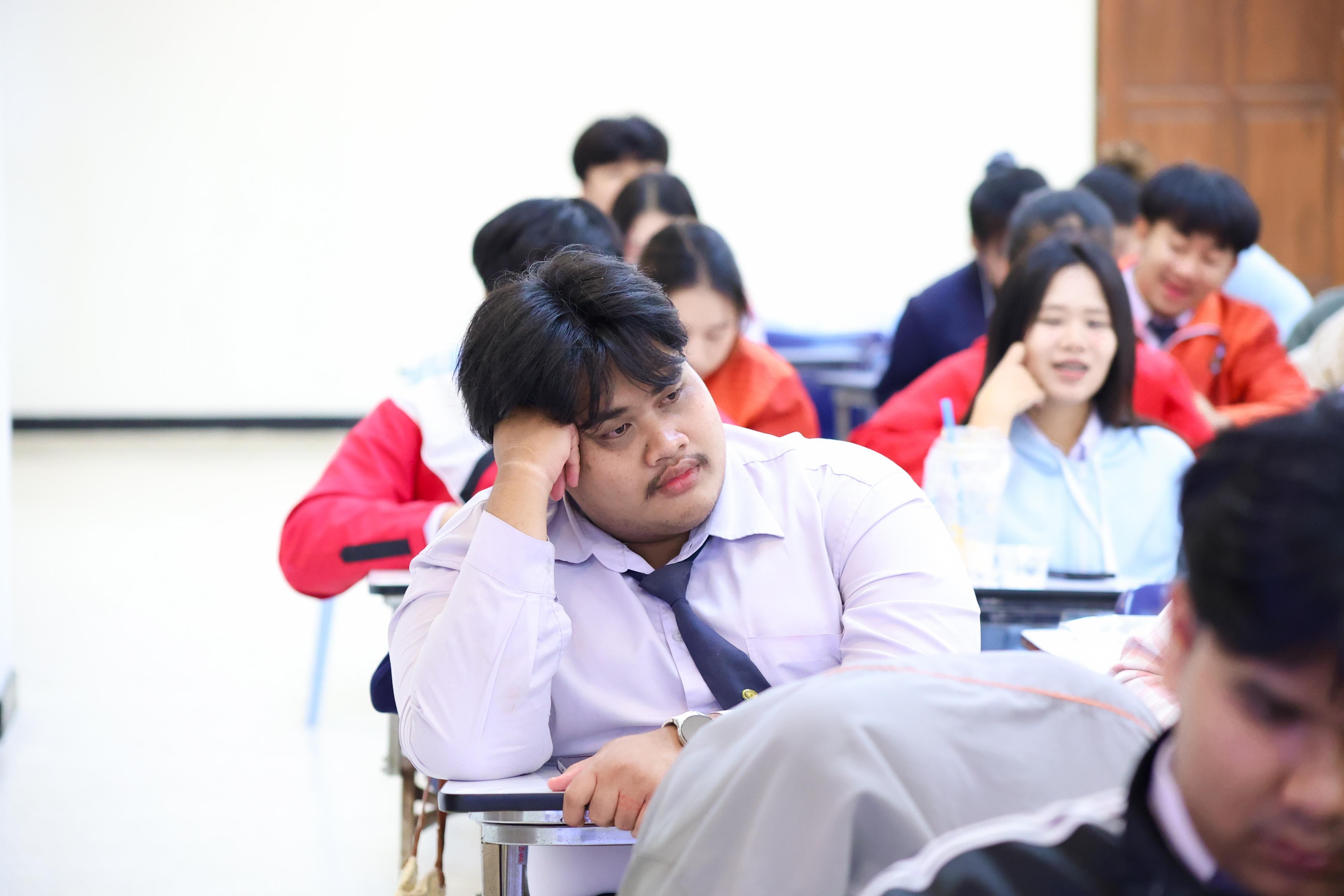 208. วันที่ 24 กันยายน 2569 คณะครุศาสตร์ มหาวิทยาลัยราชภัฏกำแพงเพชร ได้จัดการอบรมติวสอบใบอนุญาติประกอบวิชาชีพให้กับนักศึกษาชั้นปี 3