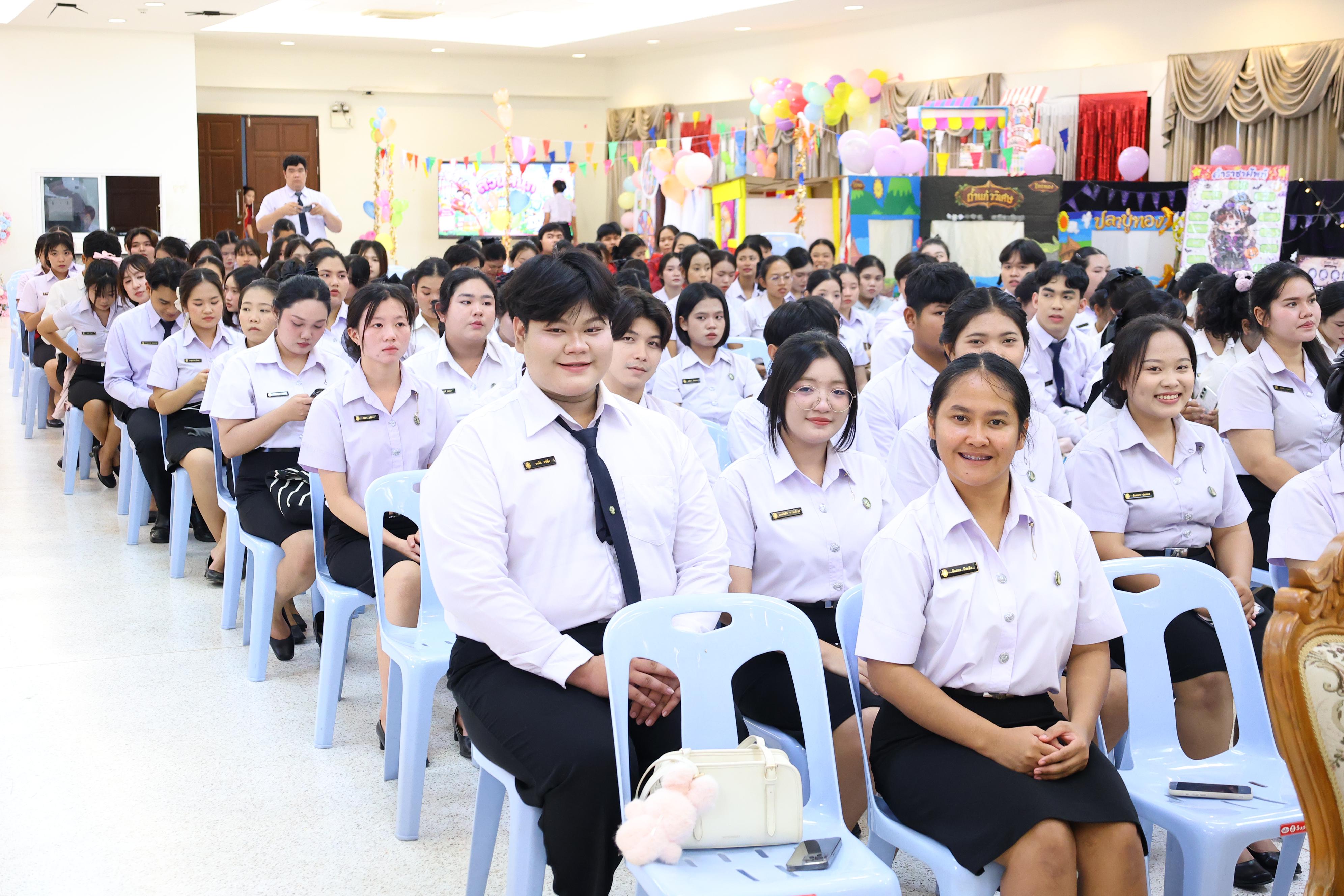 19. วันที่ 30 กันยายน 2569 โปรแกรมวิชาภาษาไทย คณะครุศาสตร์ มหาวิทยาลัยราชภัฏกำแพงเพชร ได้จัดนิทรรศแสดงสื่อภาษาไทย ณ ห้องประชุมคุรุร่มสัก1 คณะครุศาสตร์ มหาวิทยาลัยราชภัฏกำแพงเพชร