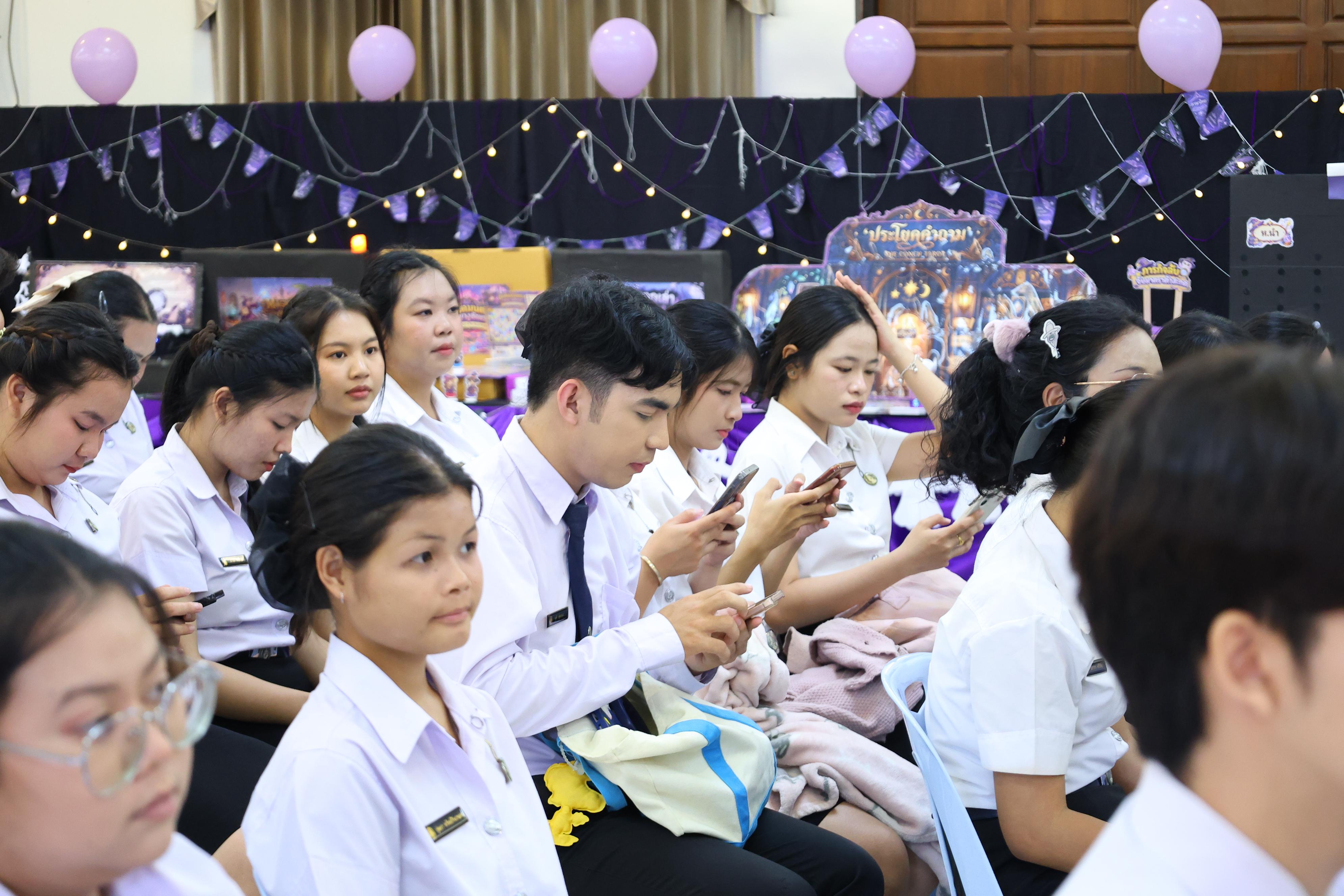 82. วันที่ 30 กันยายน 2569 โปรแกรมวิชาภาษาไทย คณะครุศาสตร์ มหาวิทยาลัยราชภัฏกำแพงเพชร ได้จัดนิทรรศแสดงสื่อภาษาไทย ณ ห้องประชุมคุรุร่มสัก1 คณะครุศาสตร์ มหาวิทยาลัยราชภัฏกำแพงเพชร