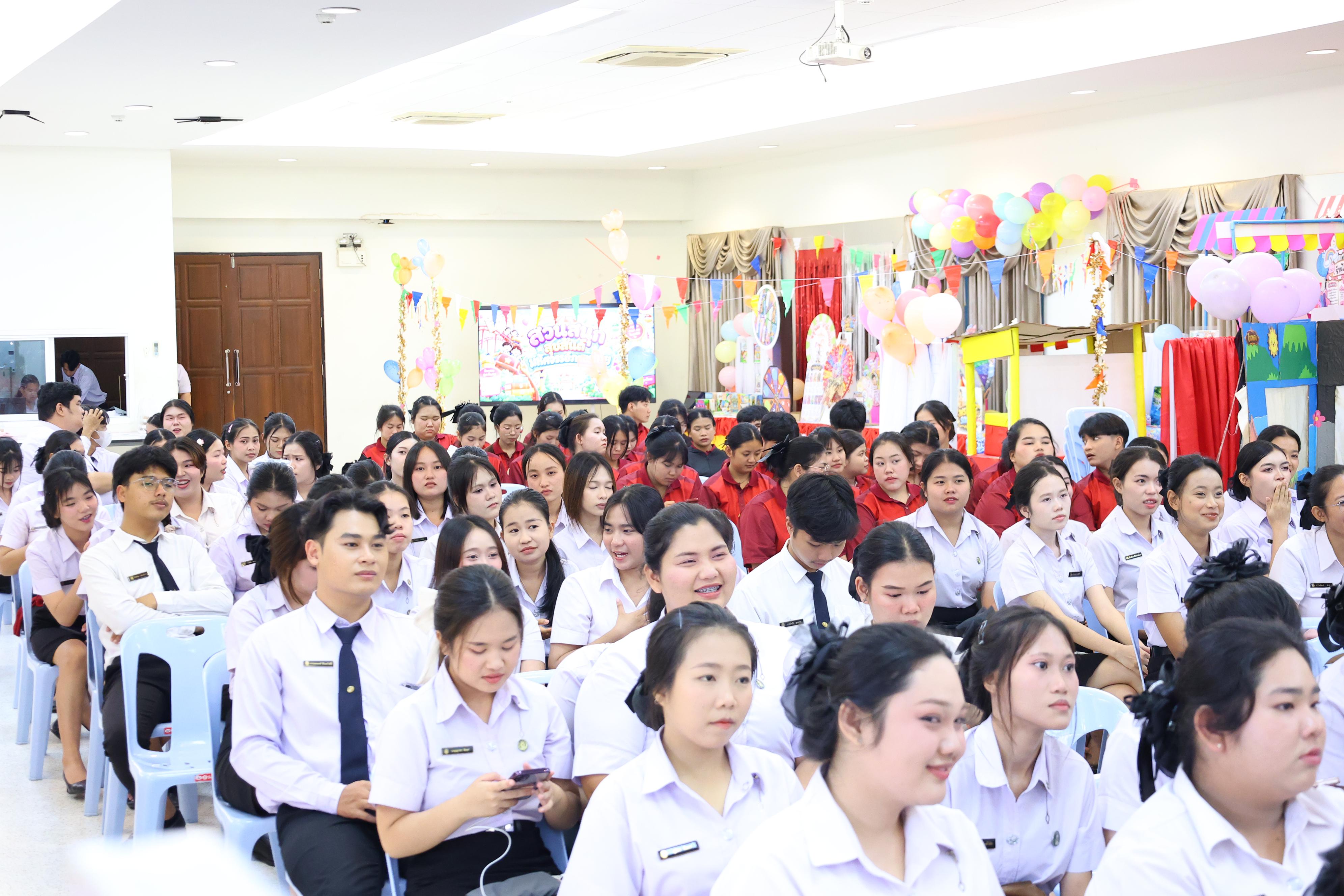 112. วันที่ 30 กันยายน 2569 โปรแกรมวิชาภาษาไทย คณะครุศาสตร์ มหาวิทยาลัยราชภัฏกำแพงเพชร ได้จัดนิทรรศแสดงสื่อภาษาไทย ณ ห้องประชุมคุรุร่มสัก1 คณะครุศาสตร์ มหาวิทยาลัยราชภัฏกำแพงเพชร