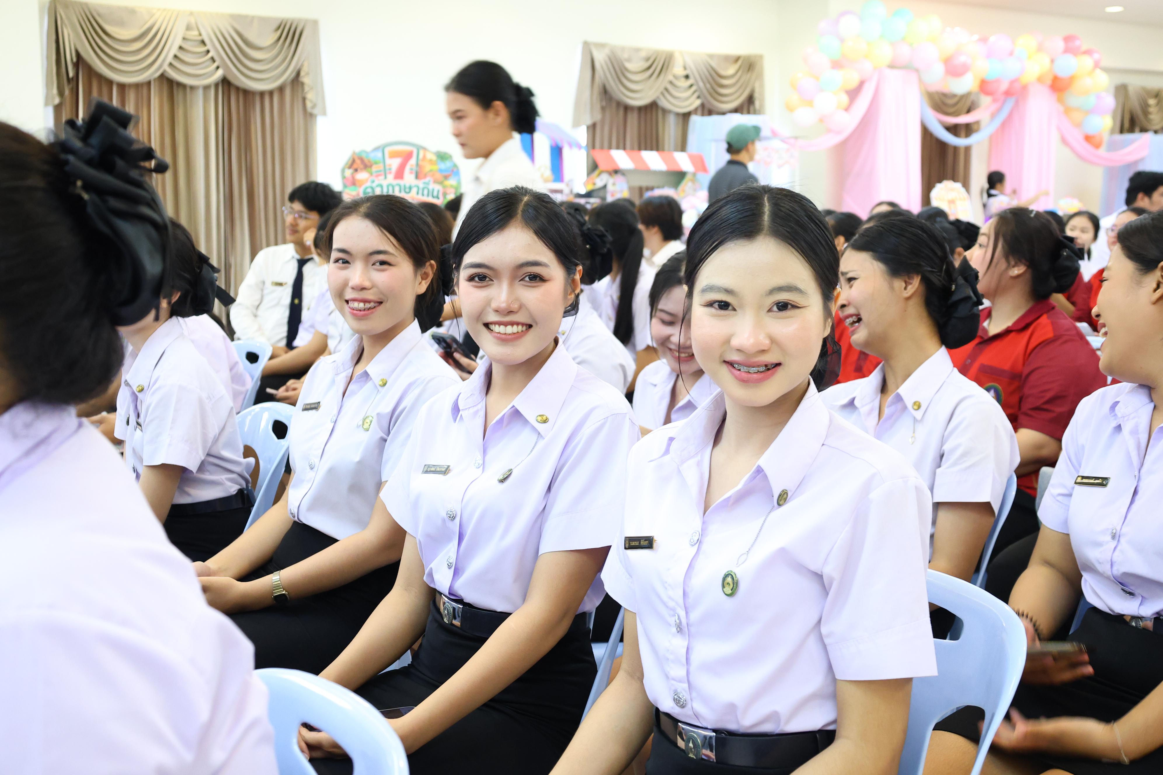 114. วันที่ 30 กันยายน 2569 โปรแกรมวิชาภาษาไทย คณะครุศาสตร์ มหาวิทยาลัยราชภัฏกำแพงเพชร ได้จัดนิทรรศแสดงสื่อภาษาไทย ณ ห้องประชุมคุรุร่มสัก1 คณะครุศาสตร์ มหาวิทยาลัยราชภัฏกำแพงเพชร