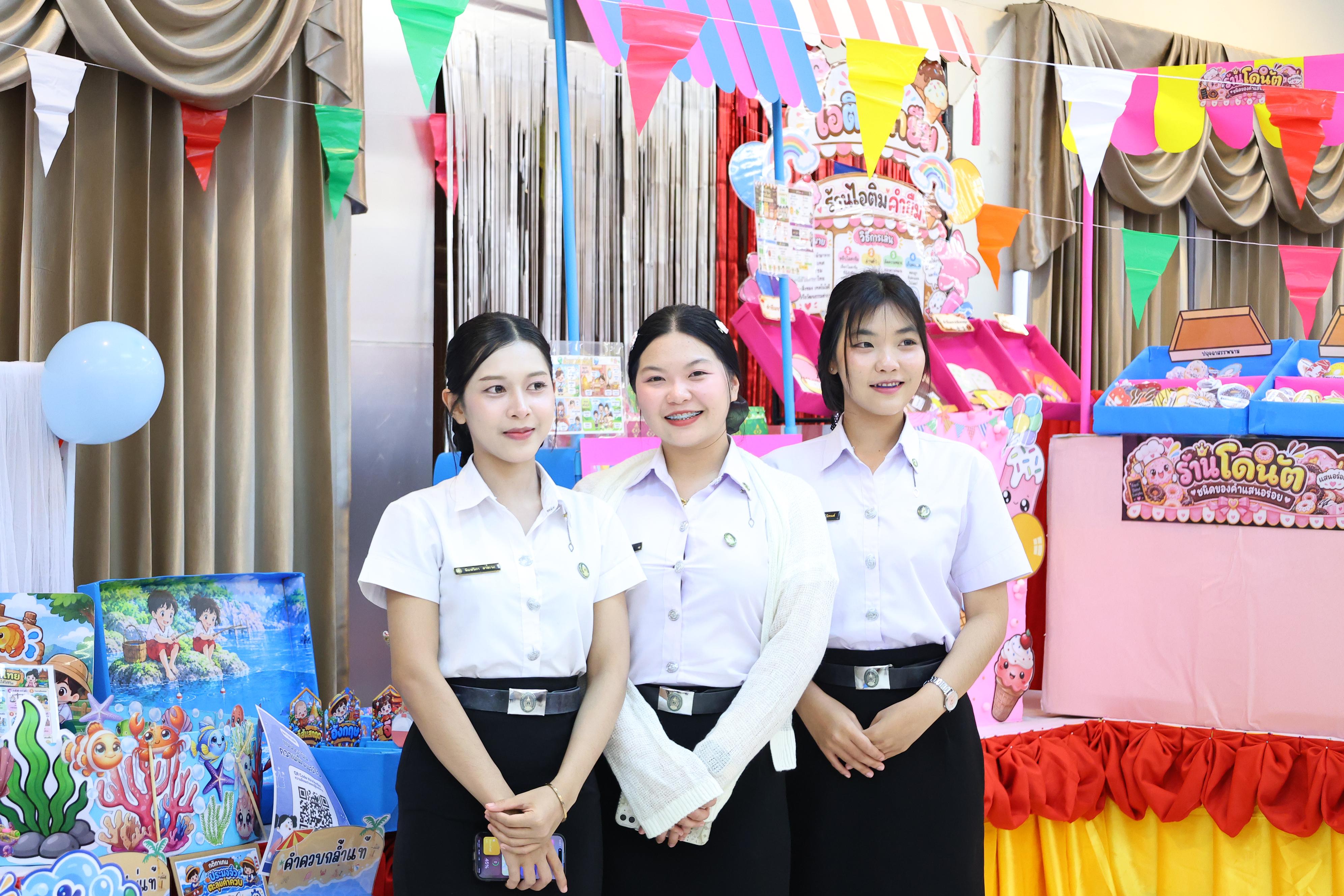 156. วันที่ 30 กันยายน 2569 โปรแกรมวิชาภาษาไทย คณะครุศาสตร์ มหาวิทยาลัยราชภัฏกำแพงเพชร ได้จัดนิทรรศแสดงสื่อภาษาไทย ณ ห้องประชุมคุรุร่มสัก1 คณะครุศาสตร์ มหาวิทยาลัยราชภัฏกำแพงเพชร