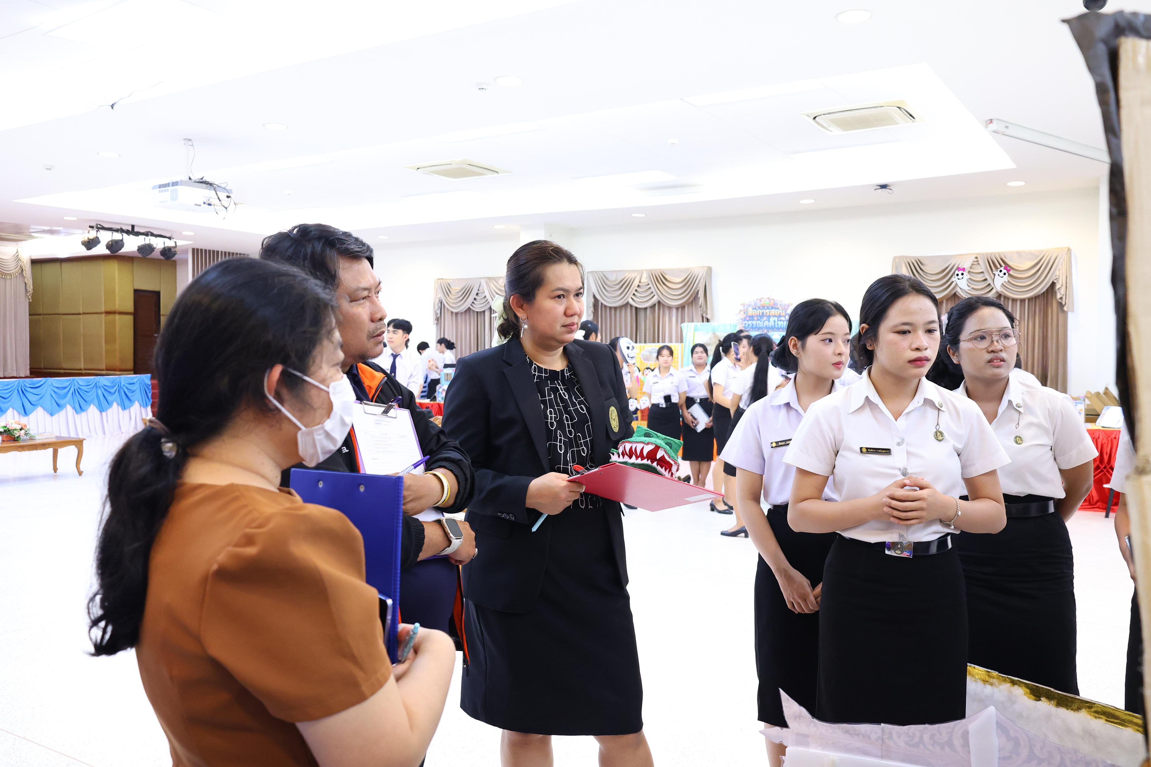 205. วันที่ 30 กันยายน 2569 โปรแกรมวิชาภาษาไทย คณะครุศาสตร์ มหาวิทยาลัยราชภัฏกำแพงเพชร ได้จัดนิทรรศแสดงสื่อภาษาไทย ณ ห้องประชุมคุรุร่มสัก1 คณะครุศาสตร์ มหาวิทยาลัยราชภัฏกำแพงเพชร