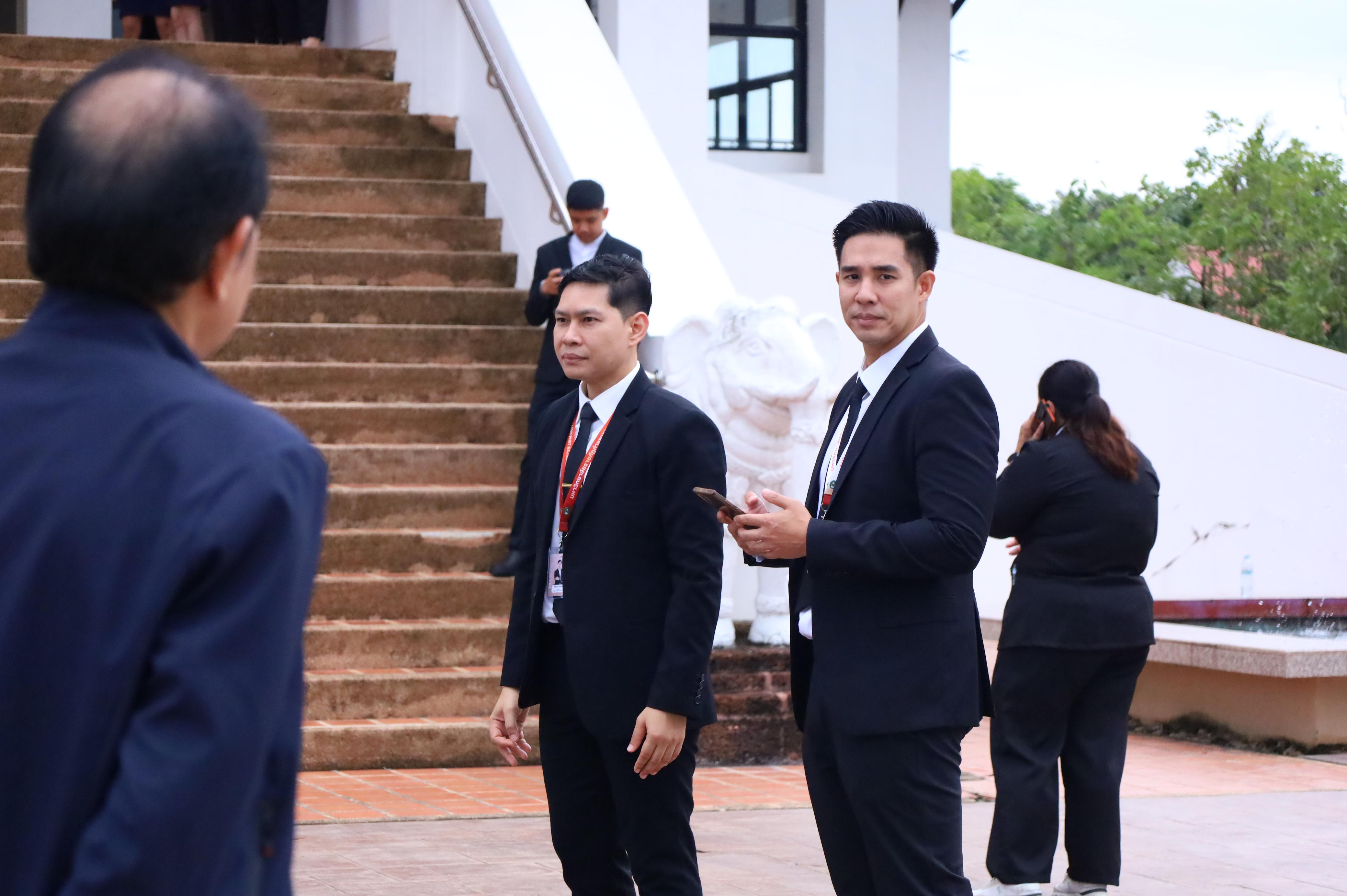 15. การขับเคลื่อนมหาวิทยาลัยราชภัฏสู่การเป็นคลังสมองของจังหวัดด้วยการผลิตบัณฑิต วิจัยและนวัตกรรมที่ตอบโจทย์พื้นที่