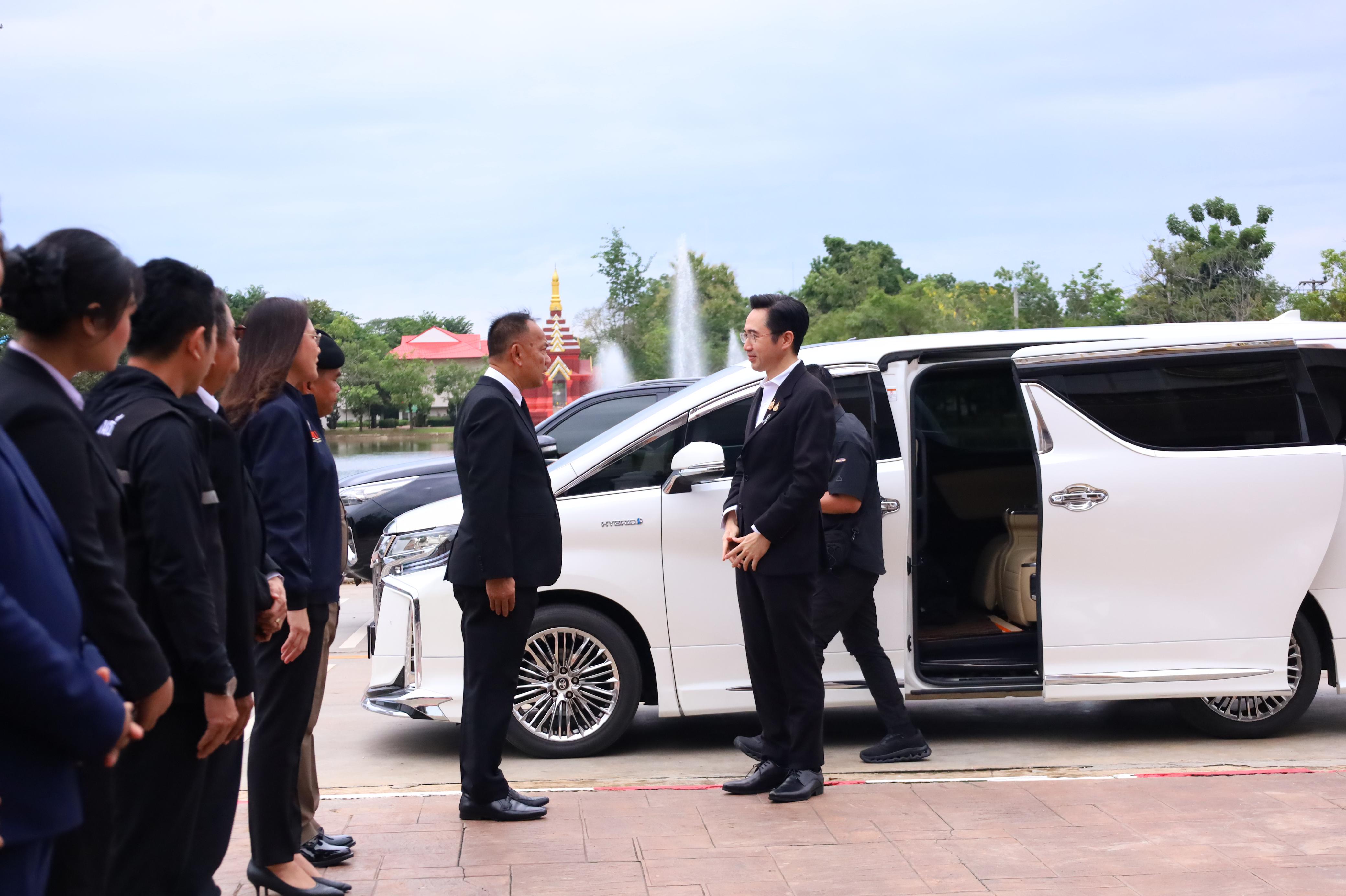 27. การขับเคลื่อนมหาวิทยาลัยราชภัฏสู่การเป็นคลังสมองของจังหวัดด้วยการผลิตบัณฑิต วิจัยและนวัตกรรมที่ตอบโจทย์พื้นที่