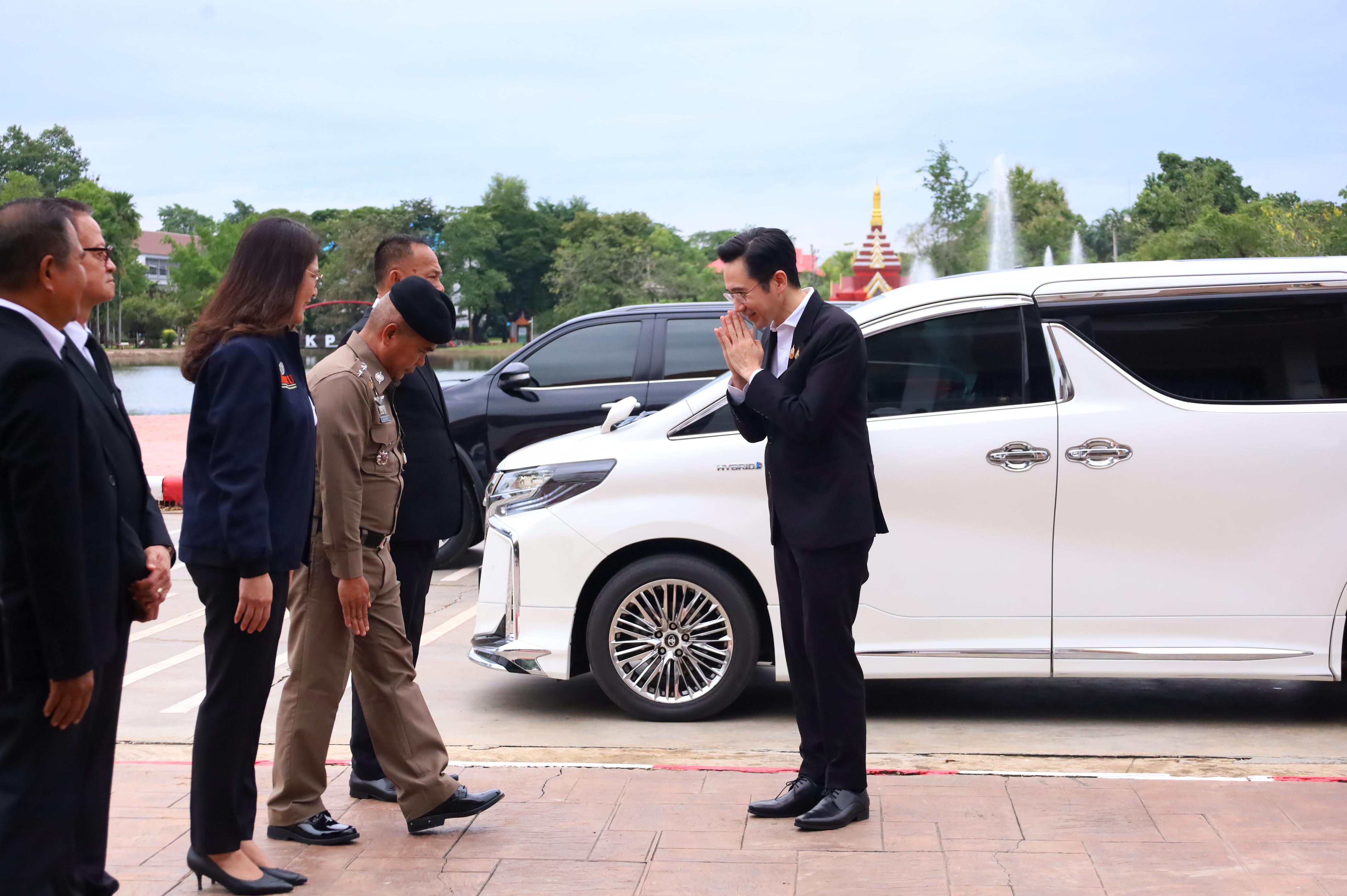 30. การขับเคลื่อนมหาวิทยาลัยราชภัฏสู่การเป็นคลังสมองของจังหวัดด้วยการผลิตบัณฑิต วิจัยและนวัตกรรมที่ตอบโจทย์พื้นที่