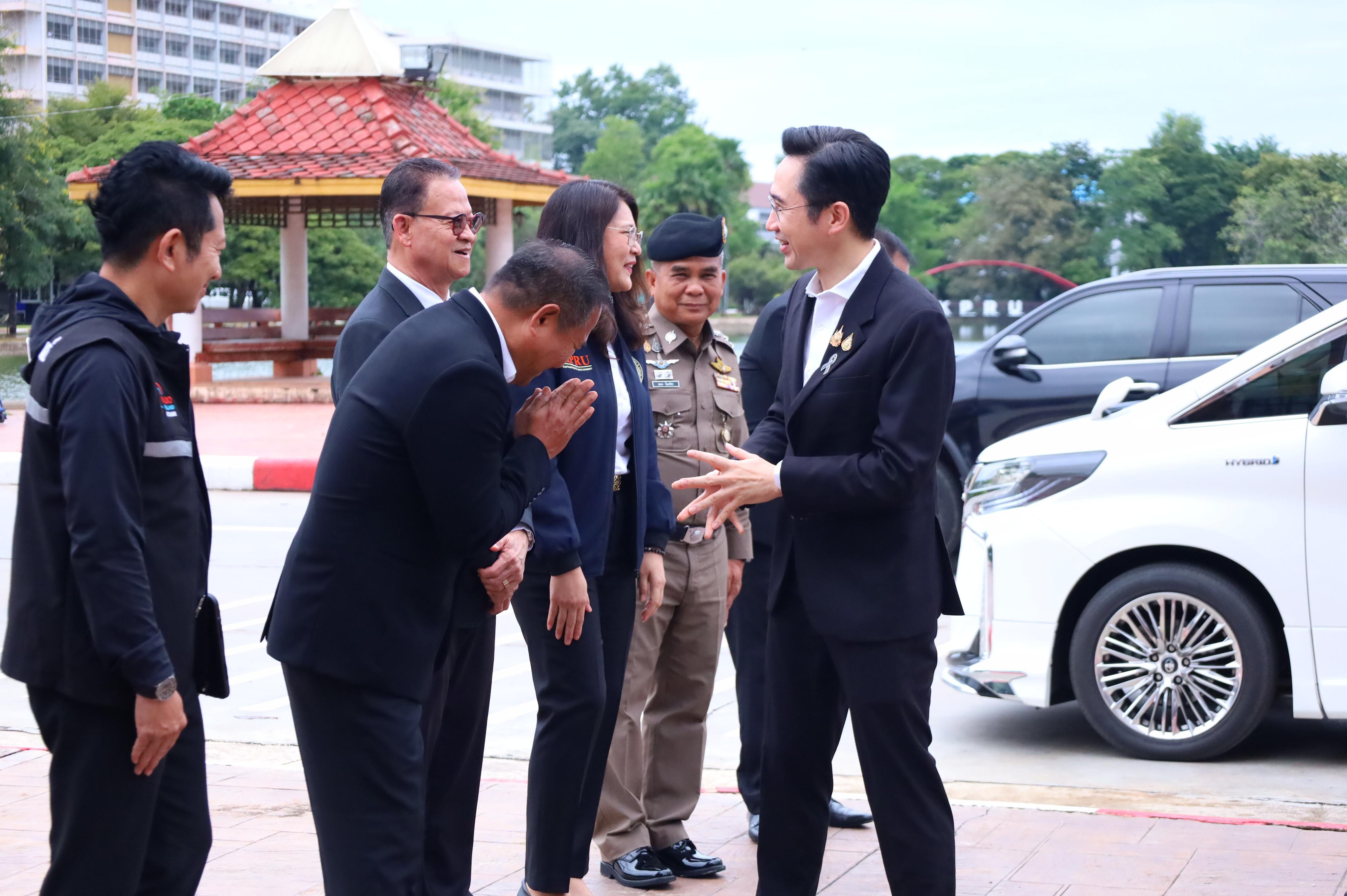 31. การขับเคลื่อนมหาวิทยาลัยราชภัฏสู่การเป็นคลังสมองของจังหวัดด้วยการผลิตบัณฑิต วิจัยและนวัตกรรมที่ตอบโจทย์พื้นที่