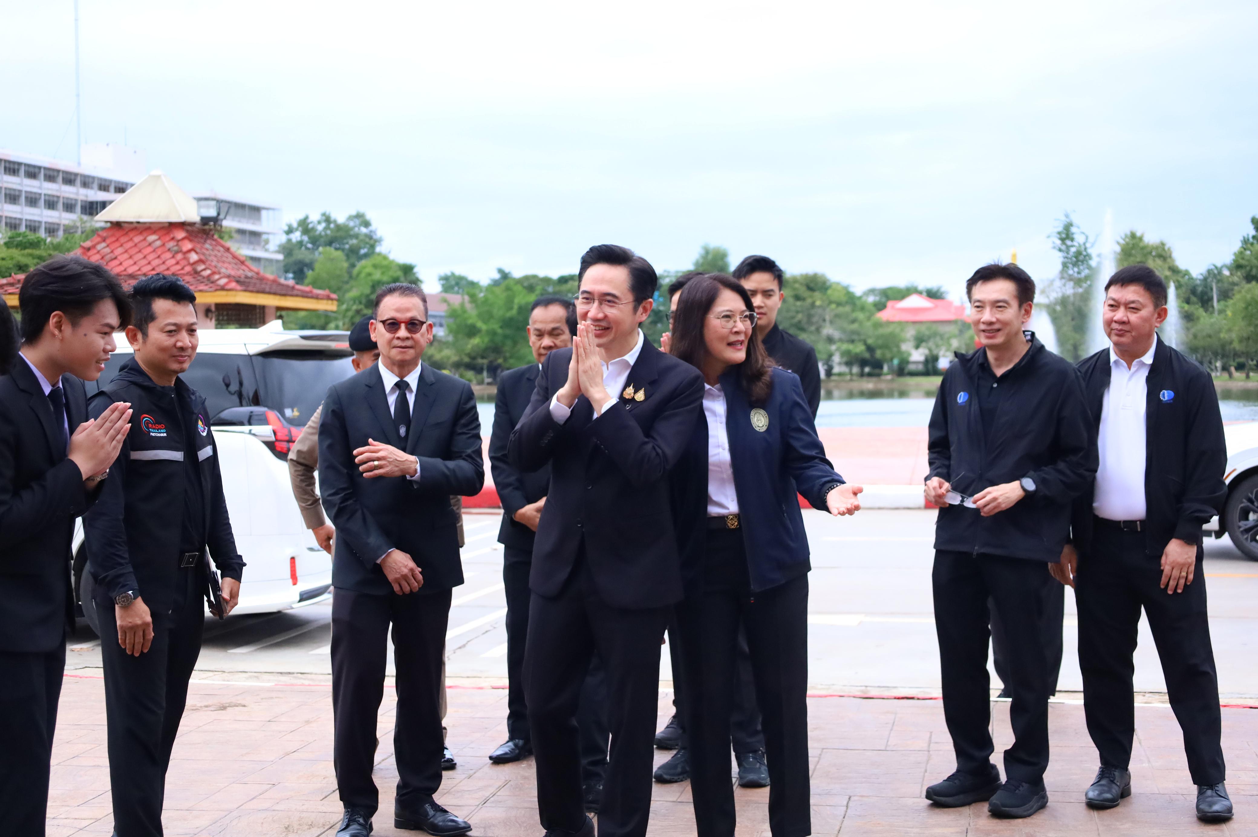 35. การขับเคลื่อนมหาวิทยาลัยราชภัฏสู่การเป็นคลังสมองของจังหวัดด้วยการผลิตบัณฑิต วิจัยและนวัตกรรมที่ตอบโจทย์พื้นที่
