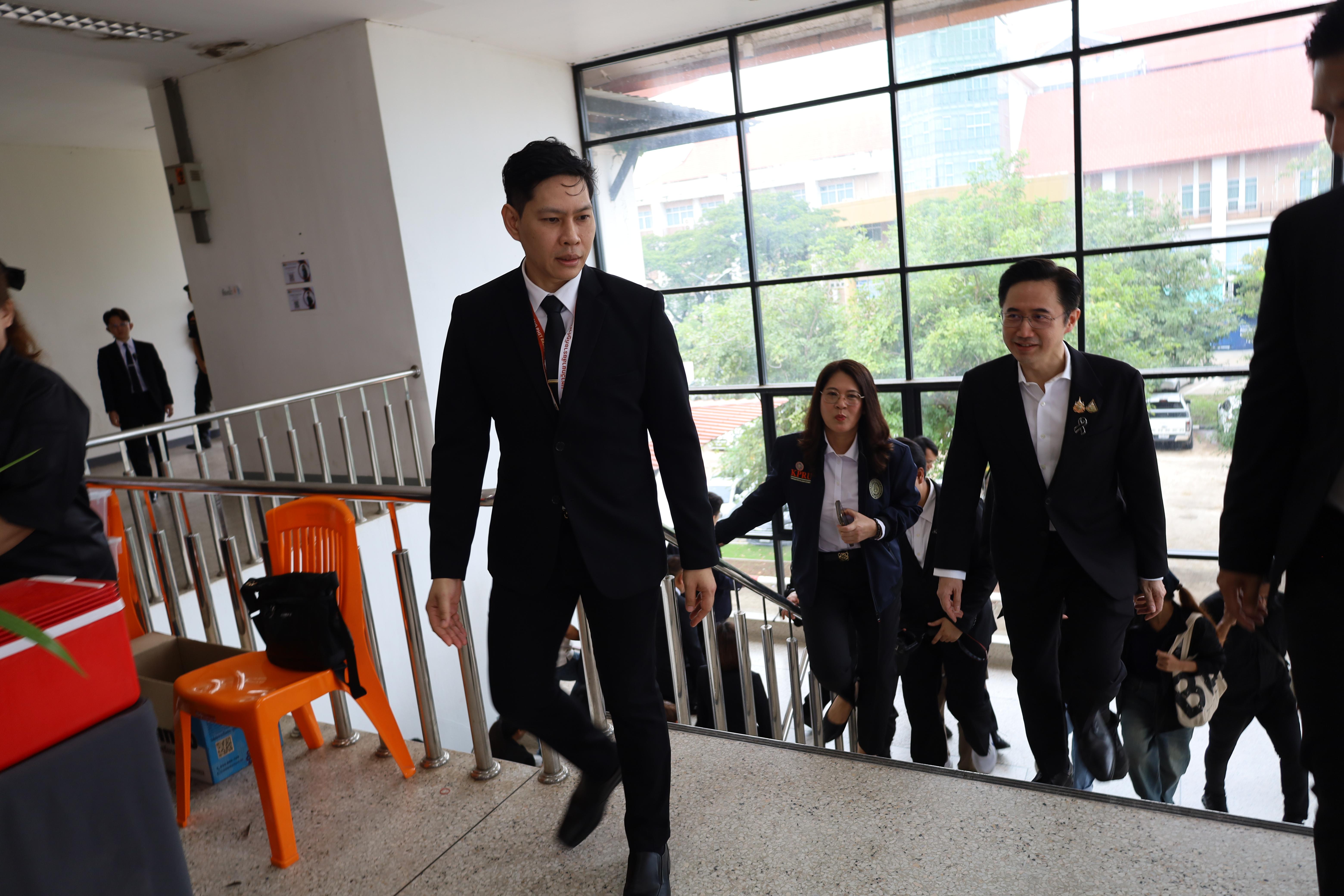 78. การขับเคลื่อนมหาวิทยาลัยราชภัฏสู่การเป็นคลังสมองของจังหวัดด้วยการผลิตบัณฑิต วิจัยและนวัตกรรมที่ตอบโจทย์พื้นที่
