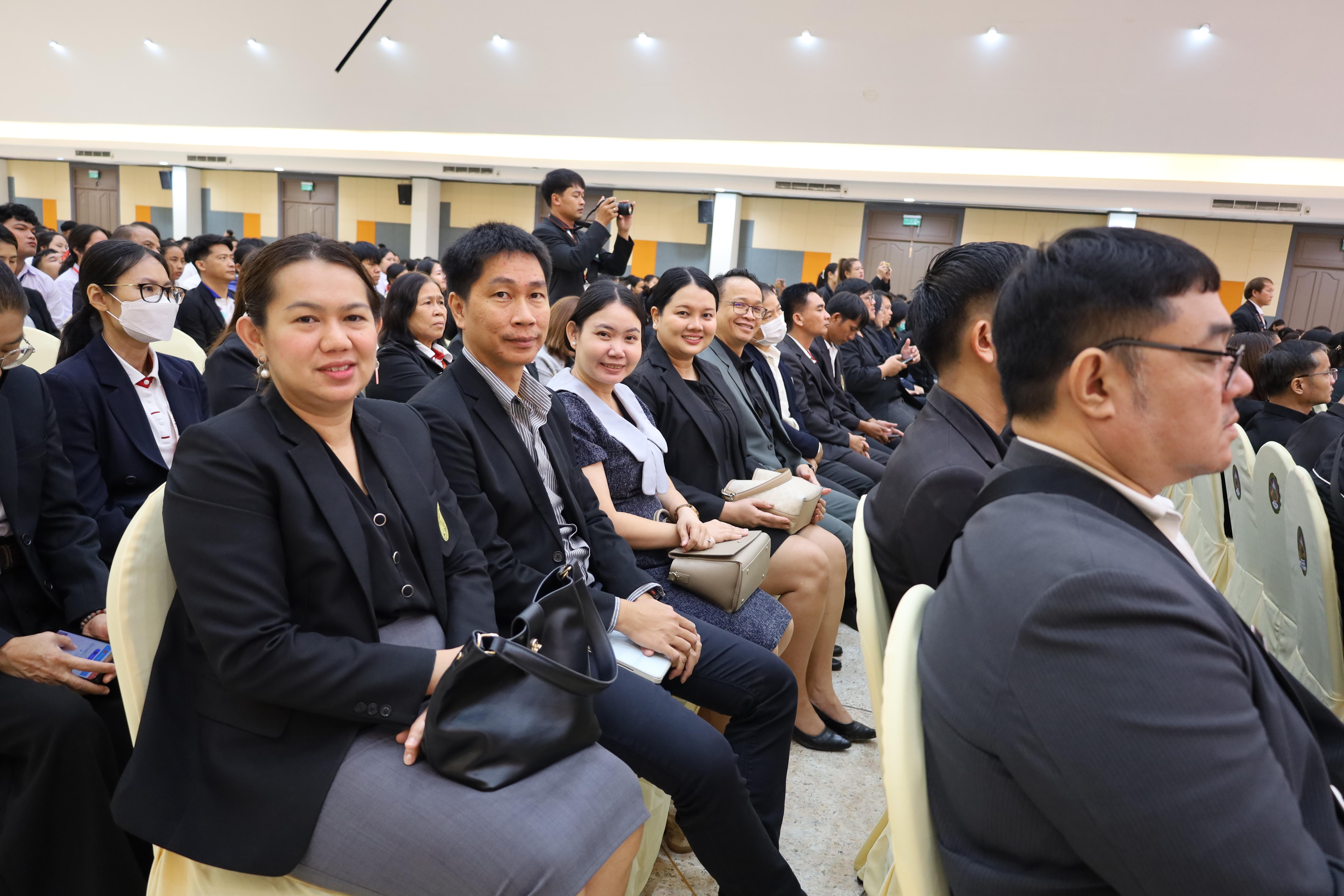 103. การขับเคลื่อนมหาวิทยาลัยราชภัฏสู่การเป็นคลังสมองของจังหวัดด้วยการผลิตบัณฑิต วิจัยและนวัตกรรมที่ตอบโจทย์พื้นที่