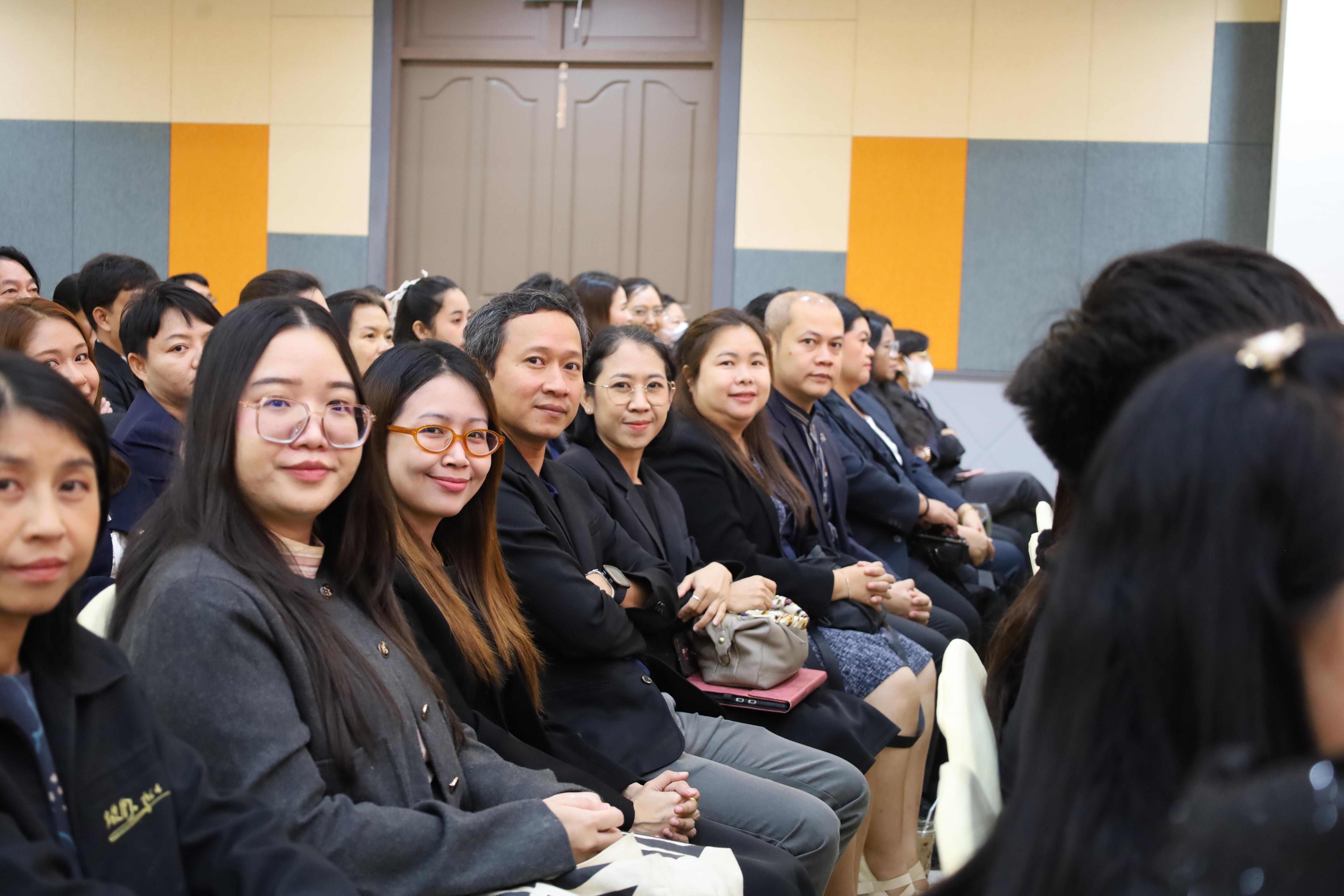 111. การขับเคลื่อนมหาวิทยาลัยราชภัฏสู่การเป็นคลังสมองของจังหวัดด้วยการผลิตบัณฑิต วิจัยและนวัตกรรมที่ตอบโจทย์พื้นที่
