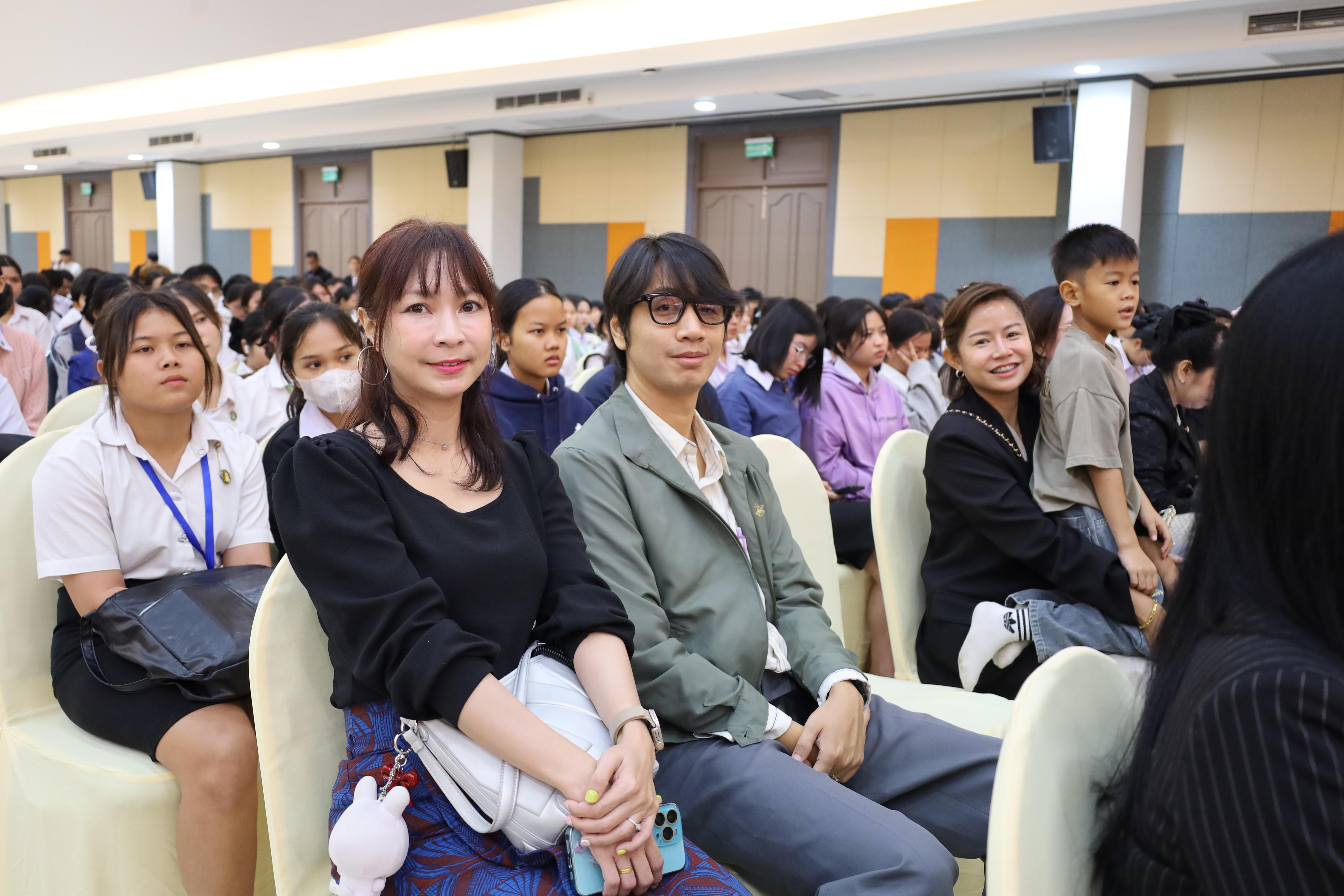 117. การขับเคลื่อนมหาวิทยาลัยราชภัฏสู่การเป็นคลังสมองของจังหวัดด้วยการผลิตบัณฑิต วิจัยและนวัตกรรมที่ตอบโจทย์พื้นที่