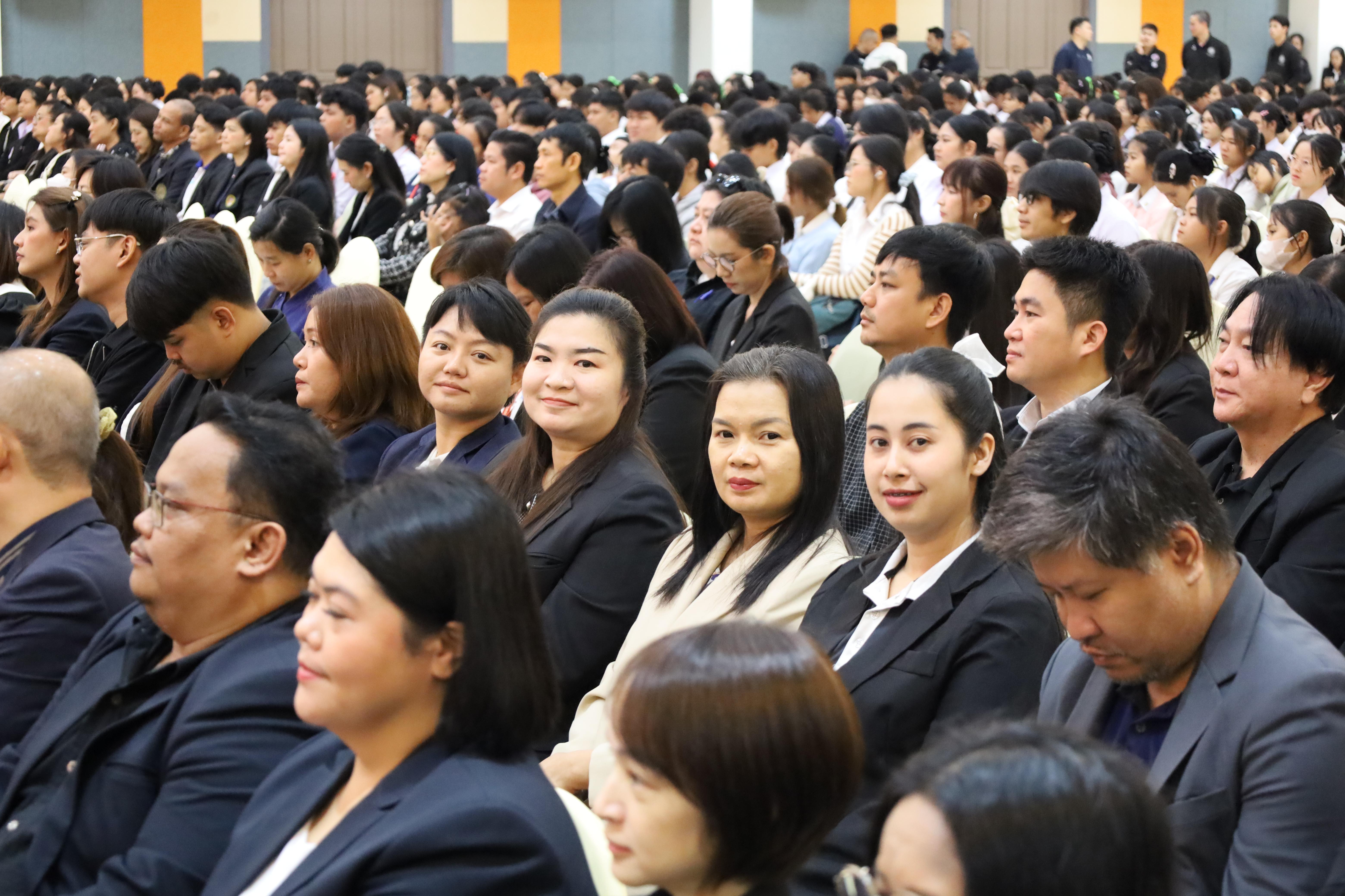 127. การขับเคลื่อนมหาวิทยาลัยราชภัฏสู่การเป็นคลังสมองของจังหวัดด้วยการผลิตบัณฑิต วิจัยและนวัตกรรมที่ตอบโจทย์พื้นที่