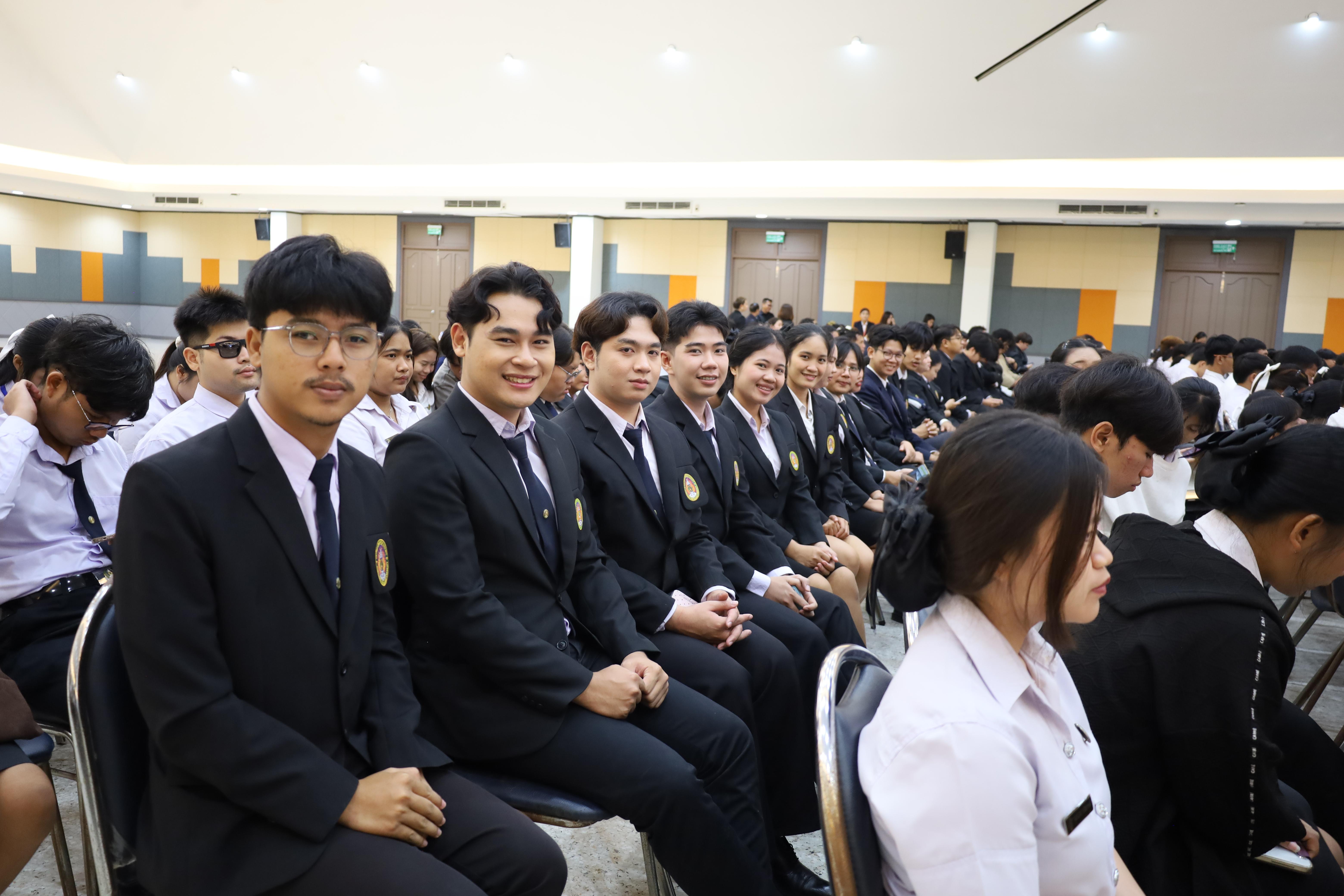 142. การขับเคลื่อนมหาวิทยาลัยราชภัฏสู่การเป็นคลังสมองของจังหวัดด้วยการผลิตบัณฑิต วิจัยและนวัตกรรมที่ตอบโจทย์พื้นที่