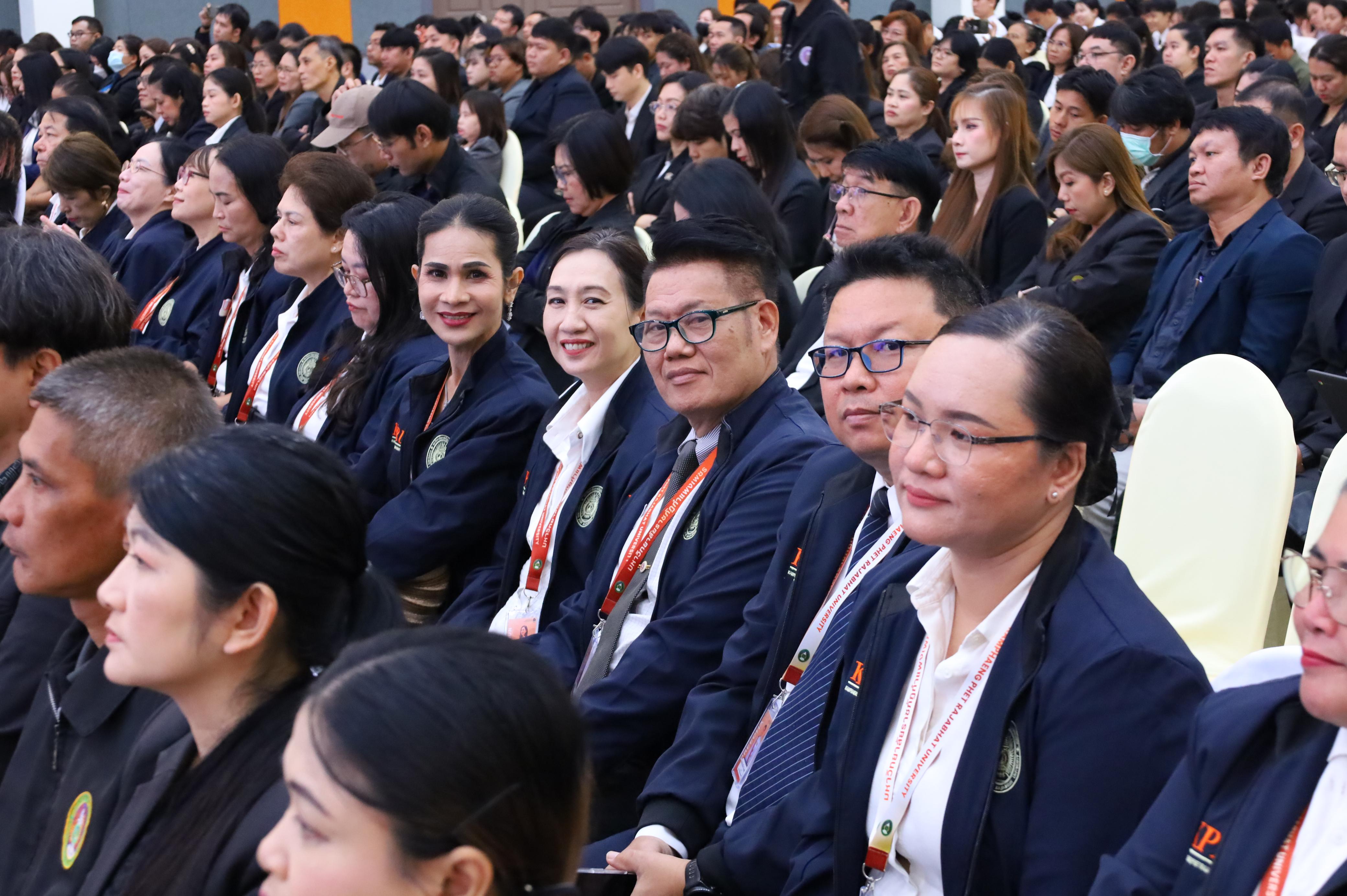172. การขับเคลื่อนมหาวิทยาลัยราชภัฏสู่การเป็นคลังสมองของจังหวัดด้วยการผลิตบัณฑิต วิจัยและนวัตกรรมที่ตอบโจทย์พื้นที่