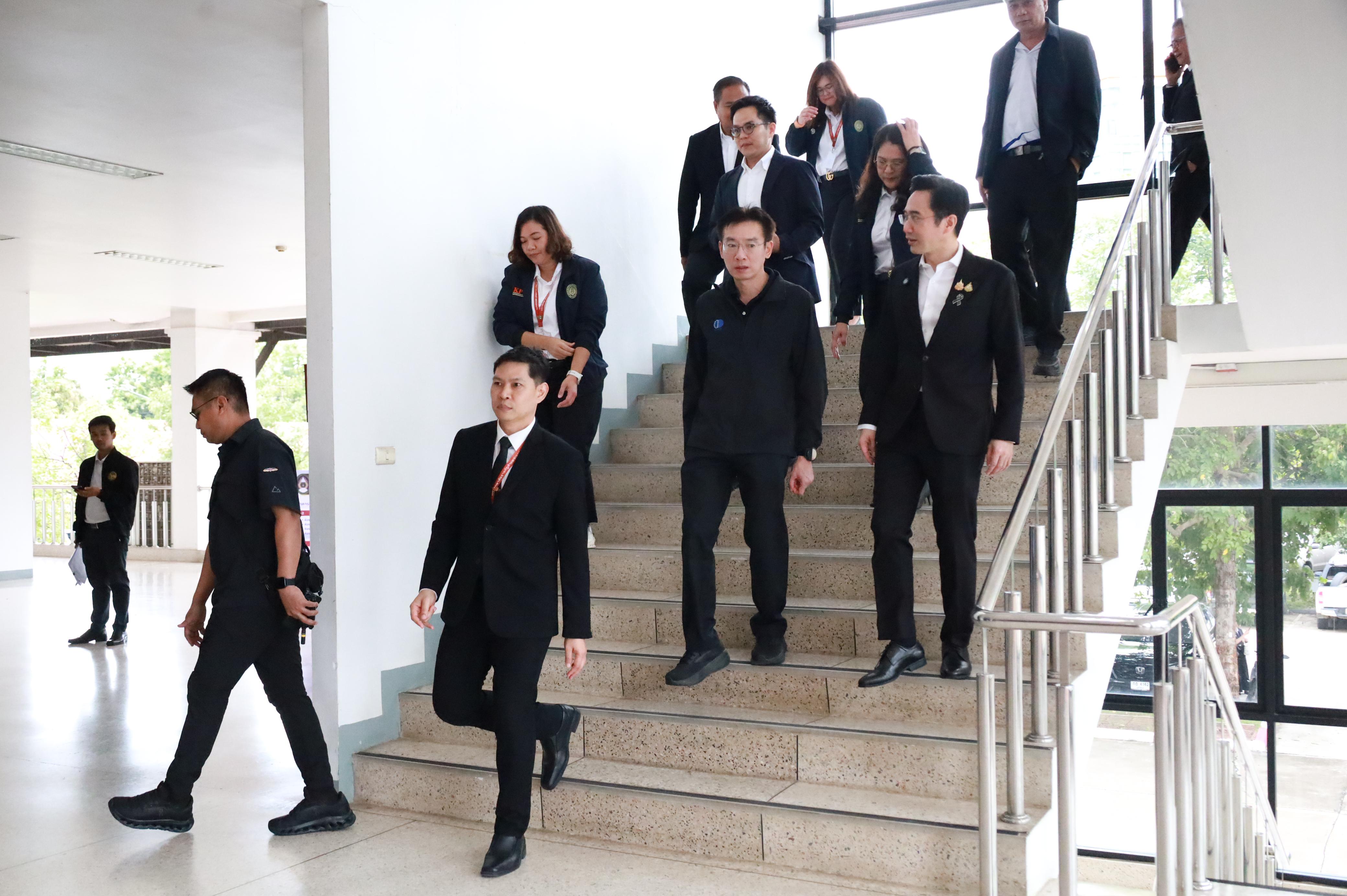 236. การขับเคลื่อนมหาวิทยาลัยราชภัฏสู่การเป็นคลังสมองของจังหวัดด้วยการผลิตบัณฑิต วิจัยและนวัตกรรมที่ตอบโจทย์พื้นที่