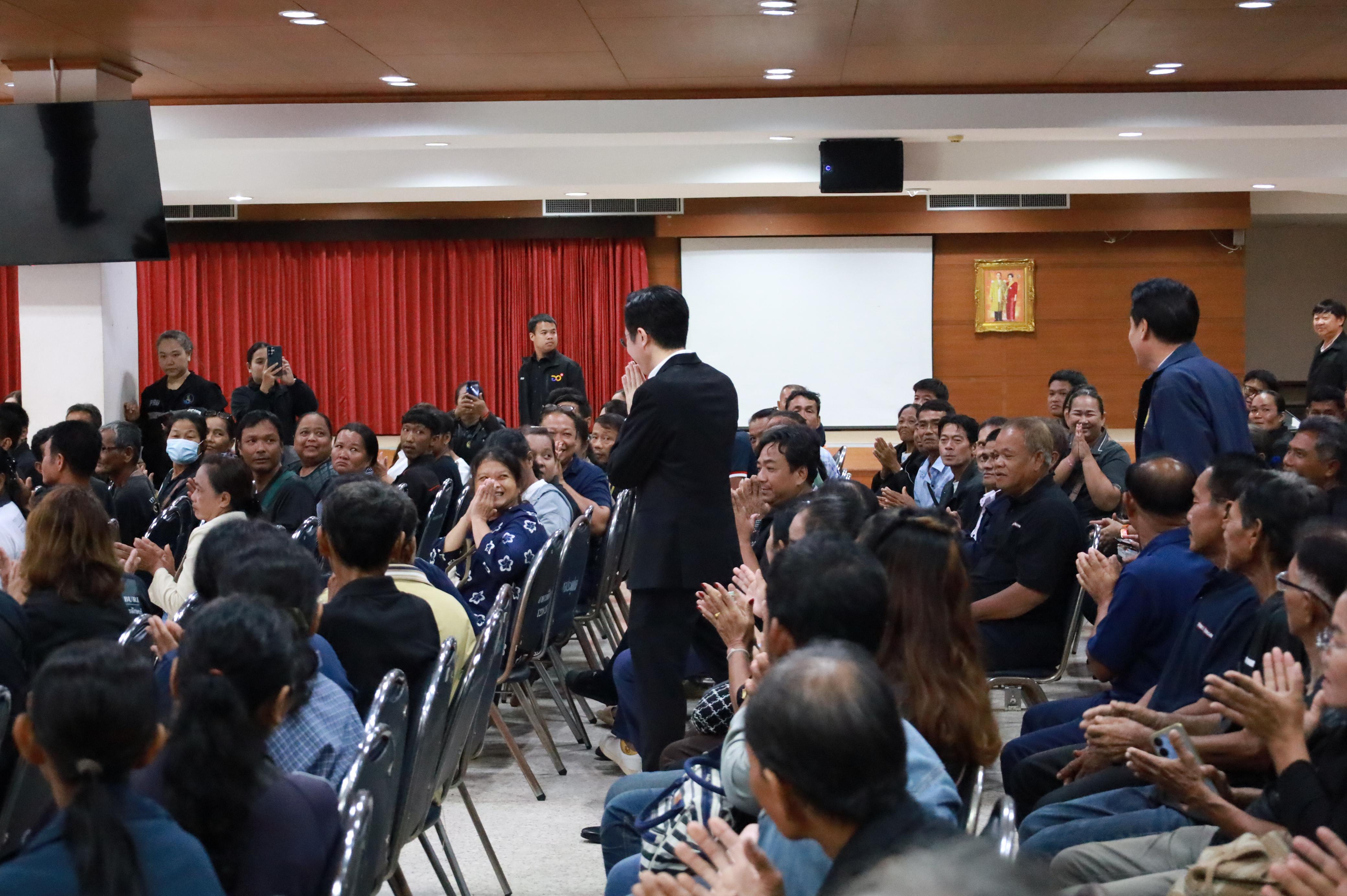 240. การขับเคลื่อนมหาวิทยาลัยราชภัฏสู่การเป็นคลังสมองของจังหวัดด้วยการผลิตบัณฑิต วิจัยและนวัตกรรมที่ตอบโจทย์พื้นที่