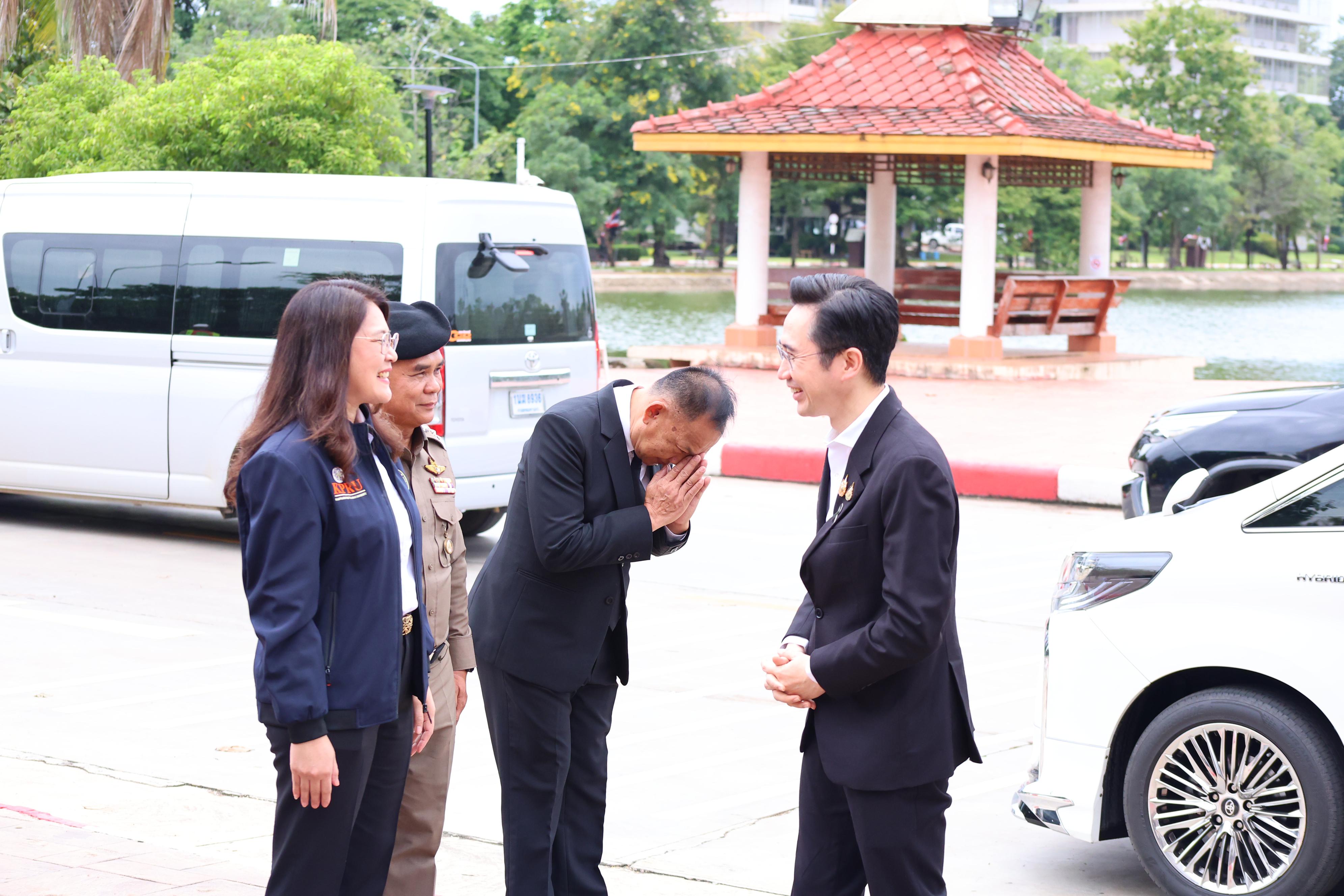 260. การขับเคลื่อนมหาวิทยาลัยราชภัฏสู่การเป็นคลังสมองของจังหวัดด้วยการผลิตบัณฑิต วิจัยและนวัตกรรมที่ตอบโจทย์พื้นที่